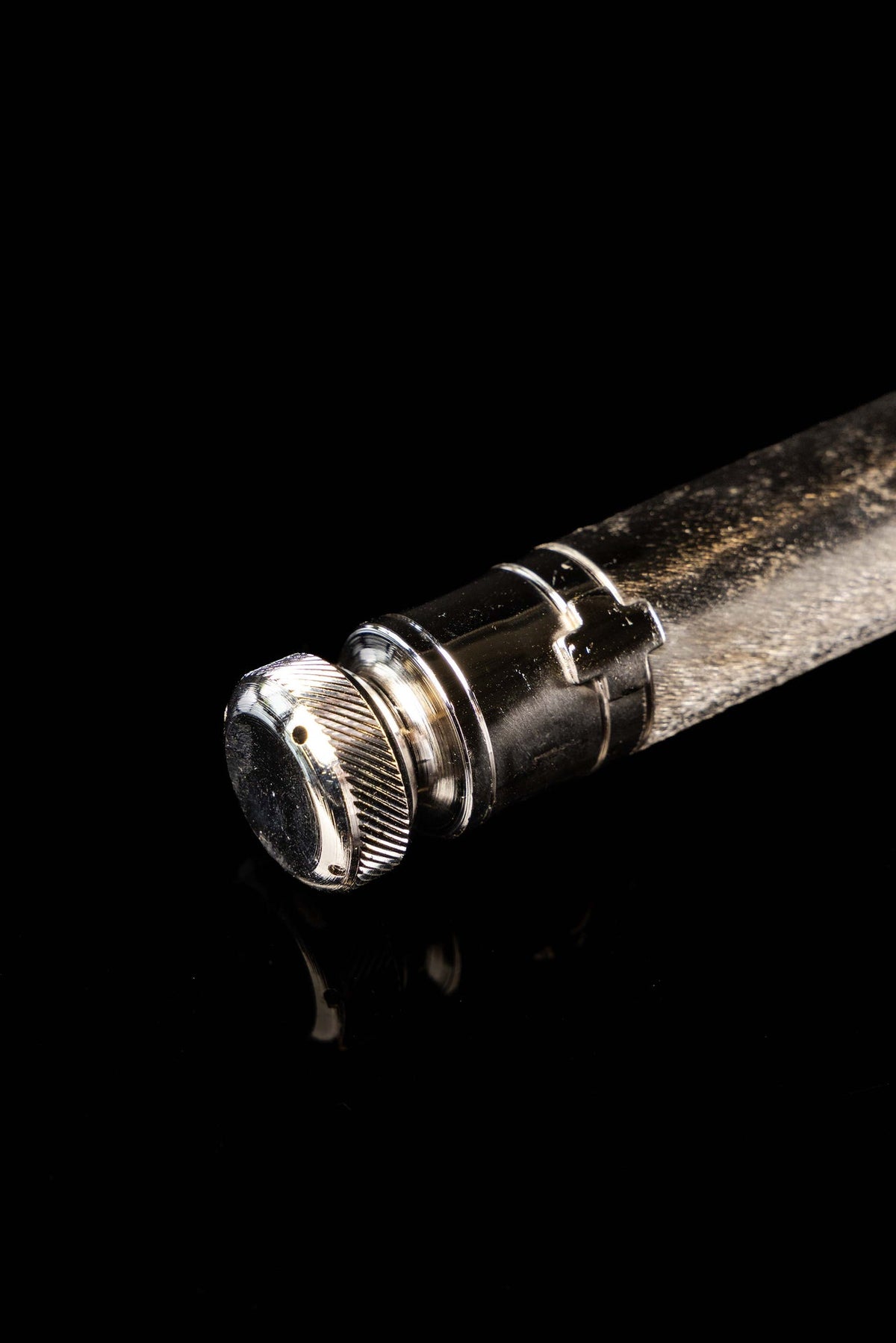 Großes liturgisches Aspergill aus Metall, 15 cm