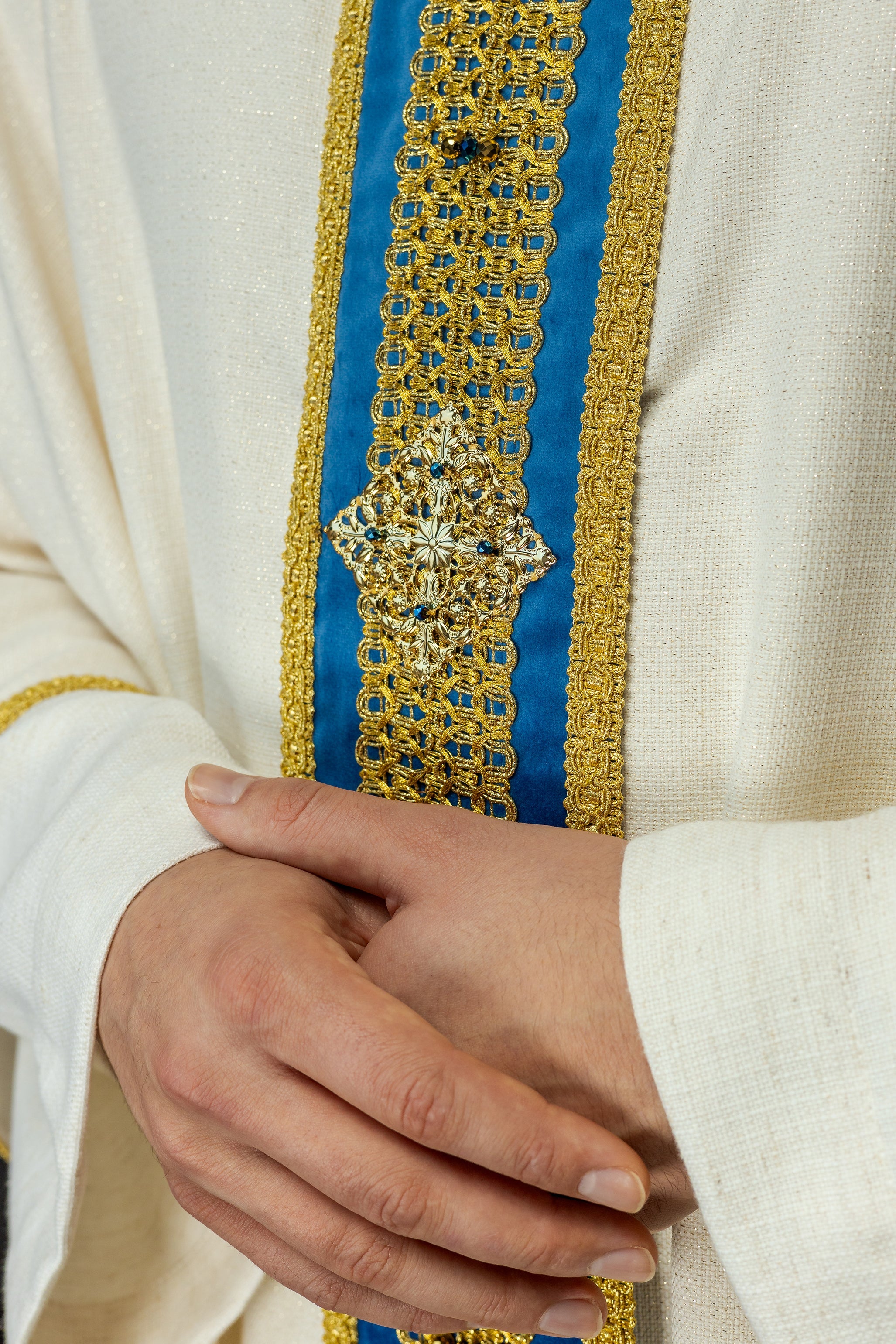Ręcznie wykonany ornat z naturalnymi kamieniami Handmade 7001 - ORNATY.PL