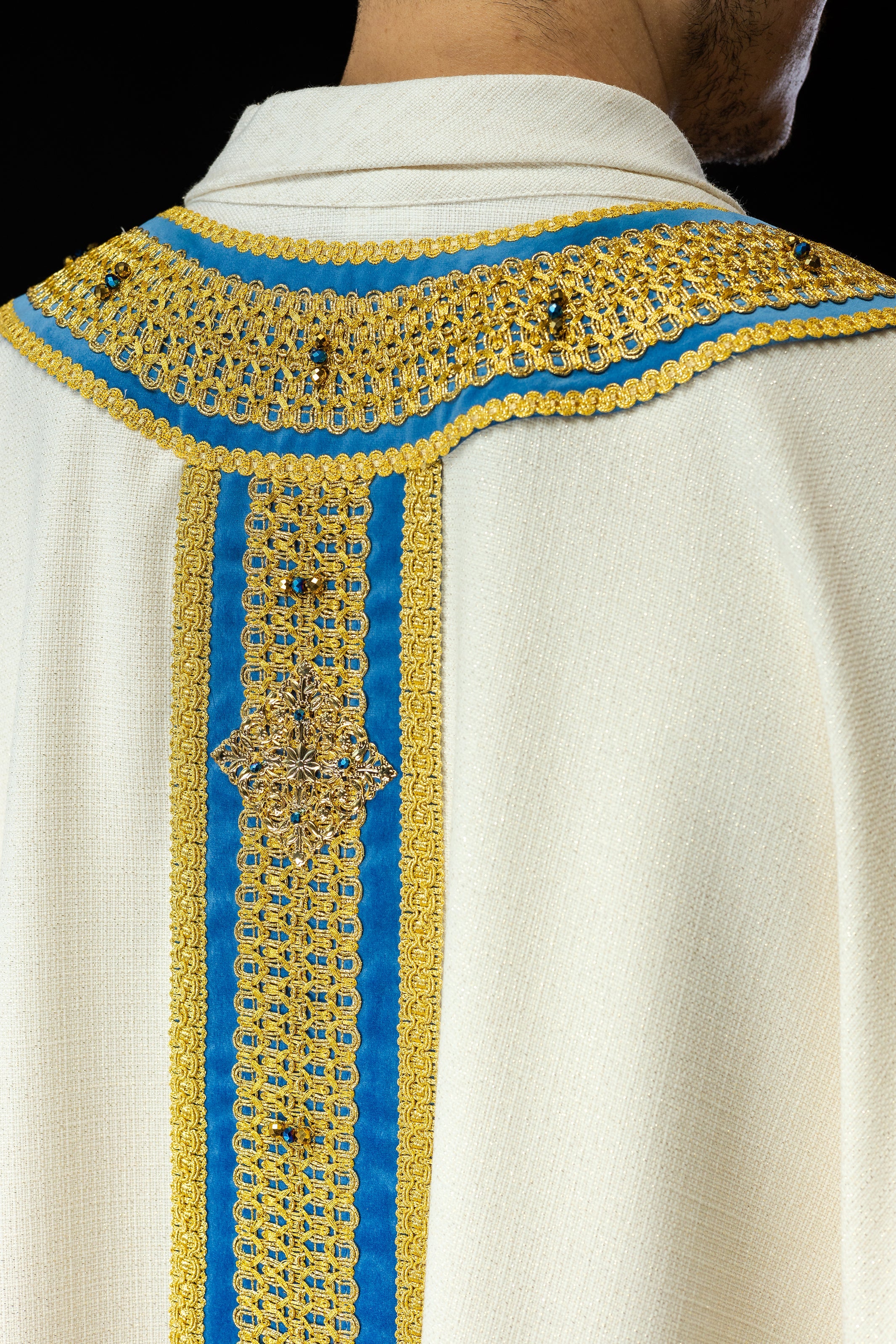 Ręcznie wykonany ornat z naturalnymi kamieniami Handmade 7001 - ORNATY.PL