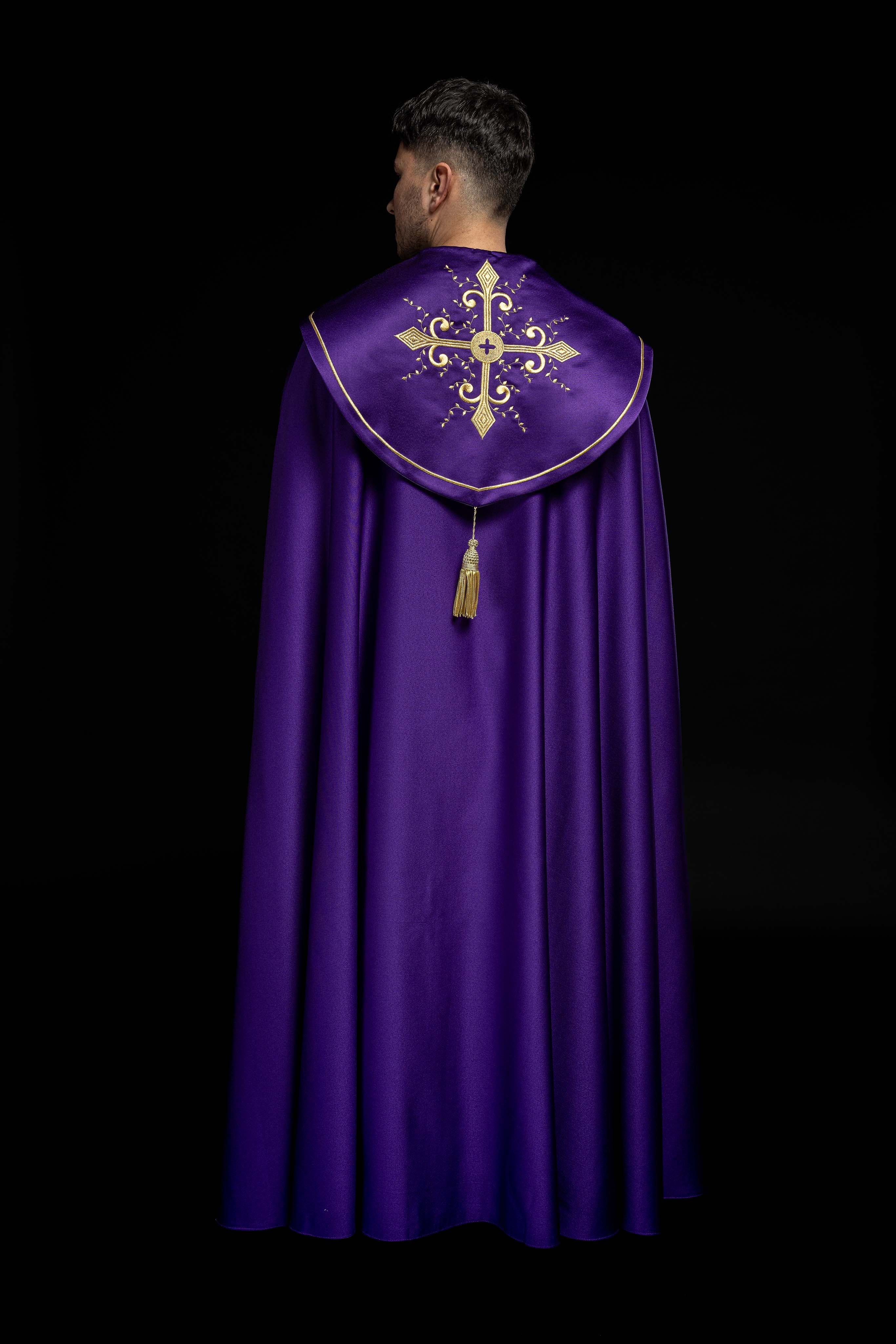 Kapa liturgiczna haftowana fioletowa - ORNATY.PL