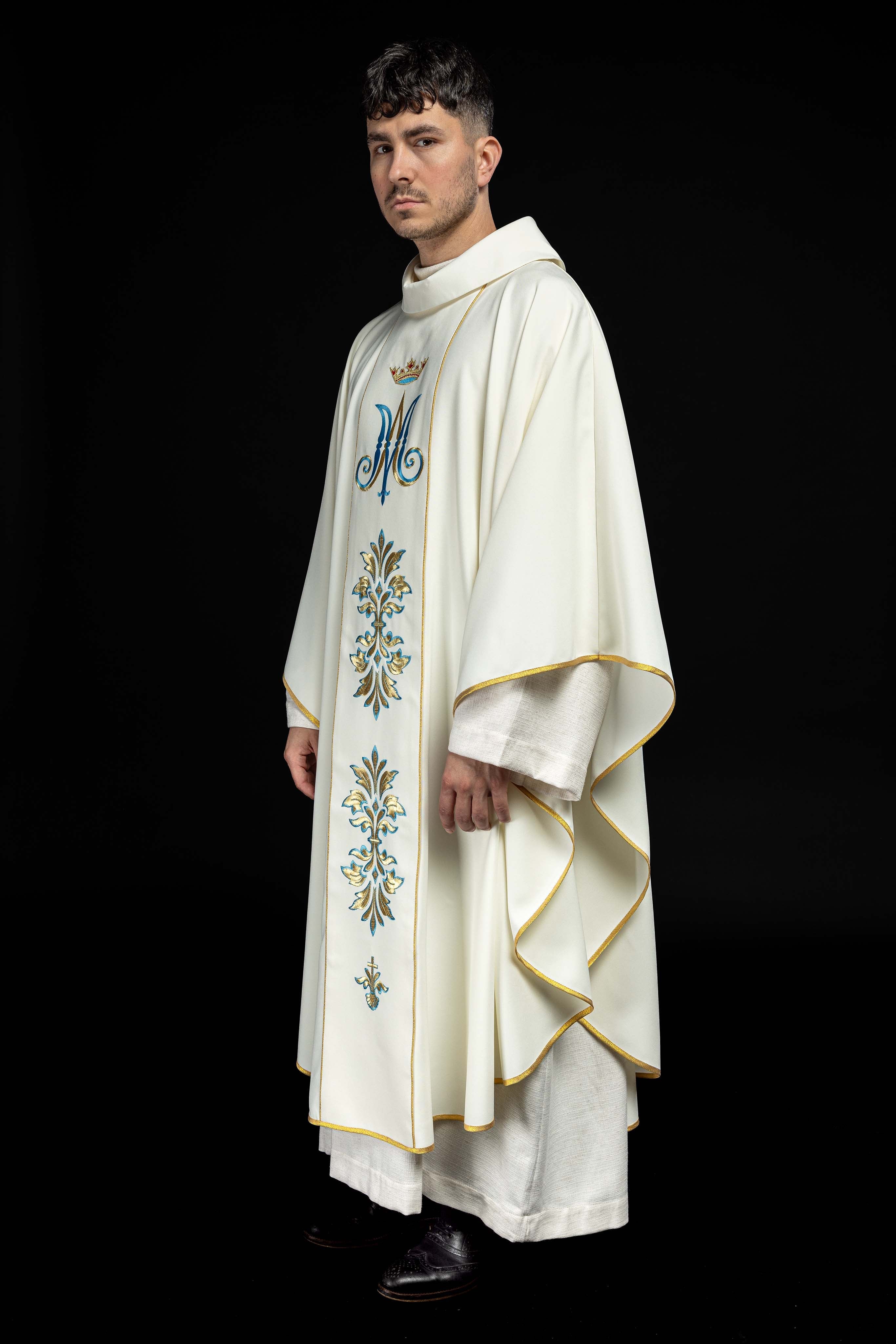 Ornat z motywem Maryjnym w kolorze ecru - ORNATY.PL