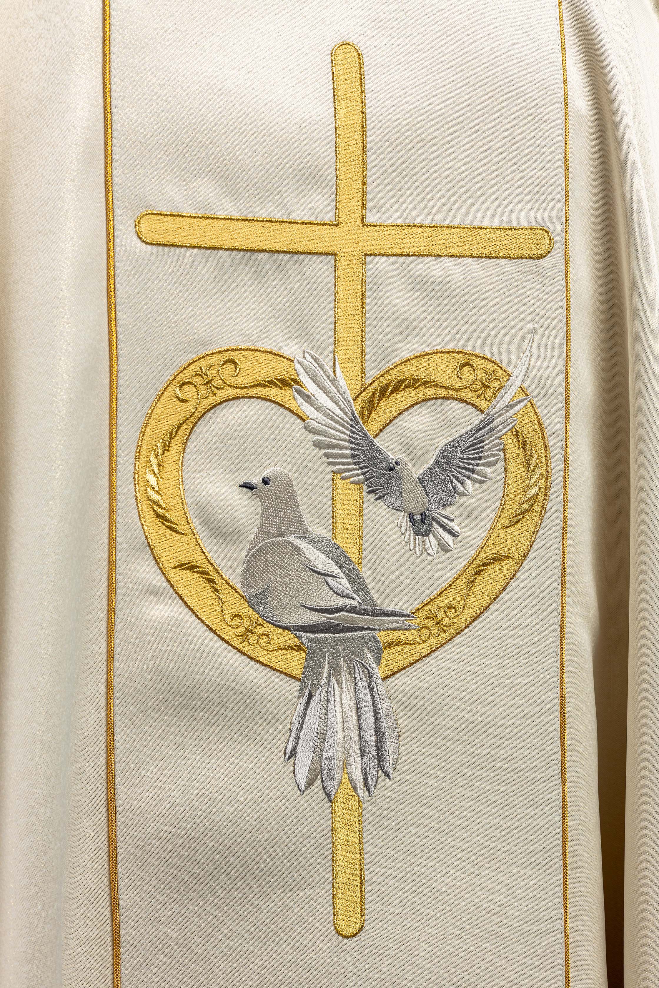 Ornat Ślubny w kolorze ecru - ORNATY.PL