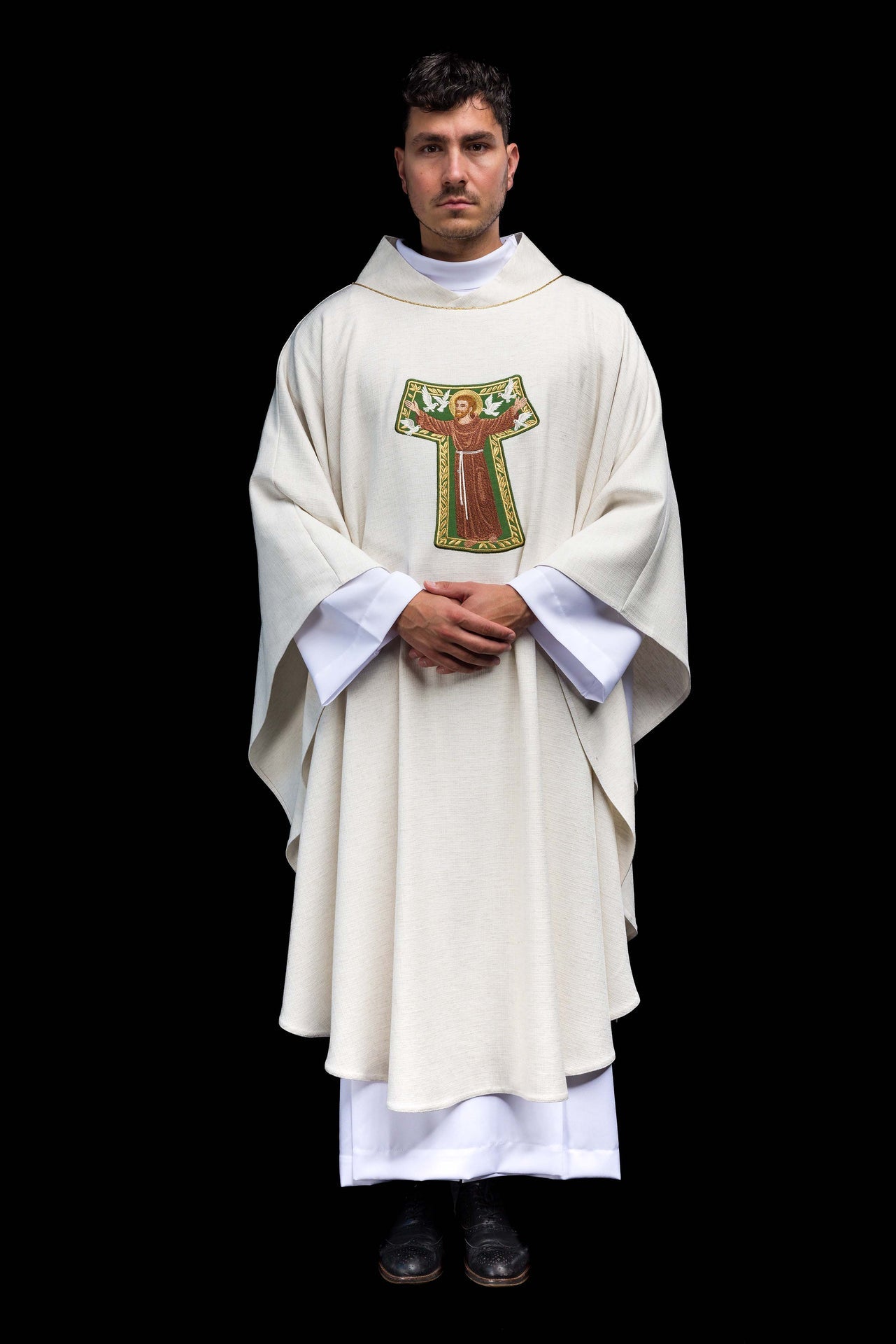 Ornat haftowany z wizerunkiem Świętego Franciszka - ORNATY.PL