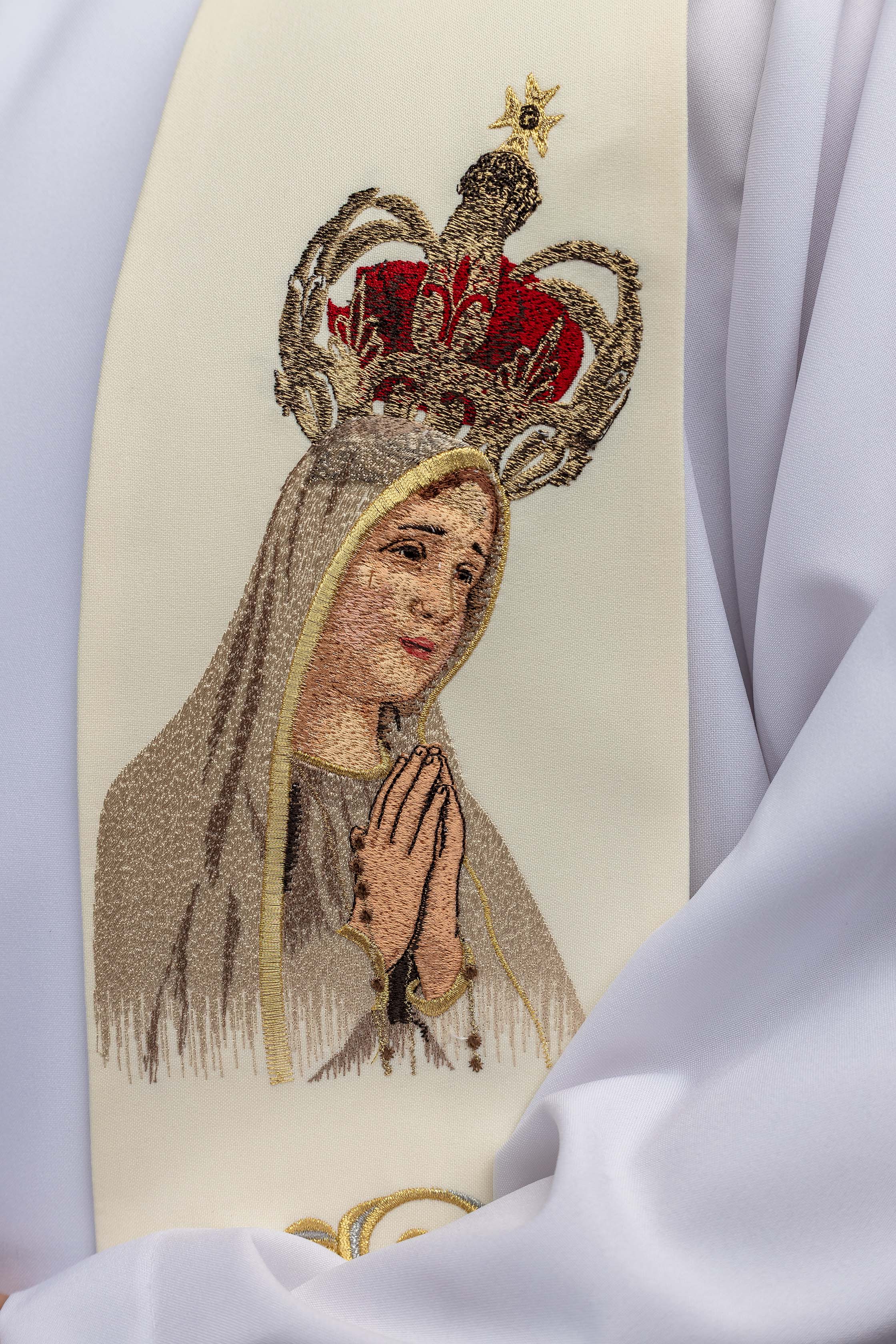Bestickte Stola mit dem Bildnis Unserer Lieben Frau von Fatima