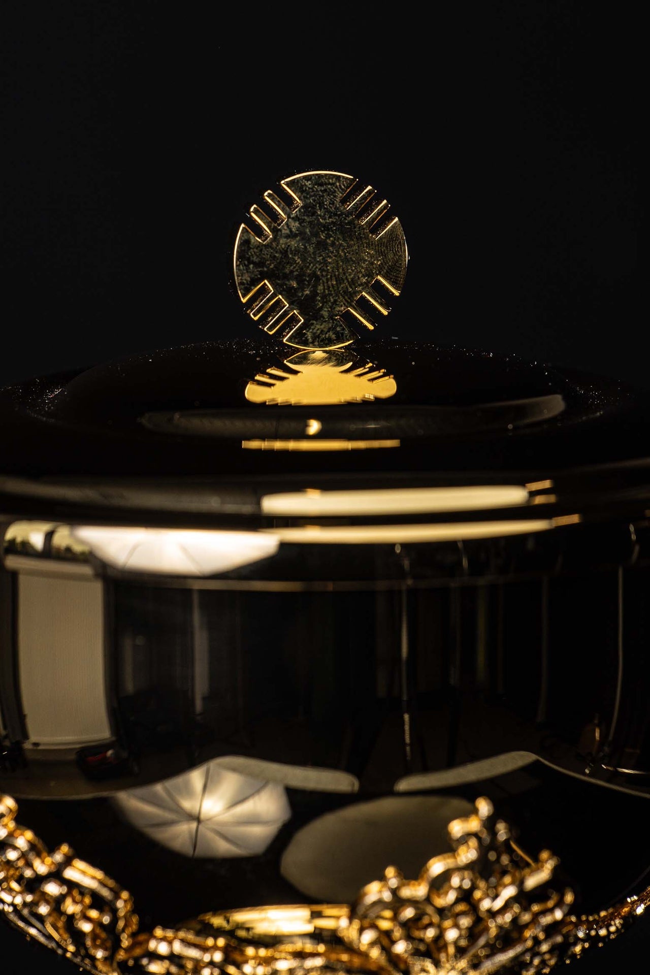 Handgefertigtes vergoldetes Ziborium aus Messing