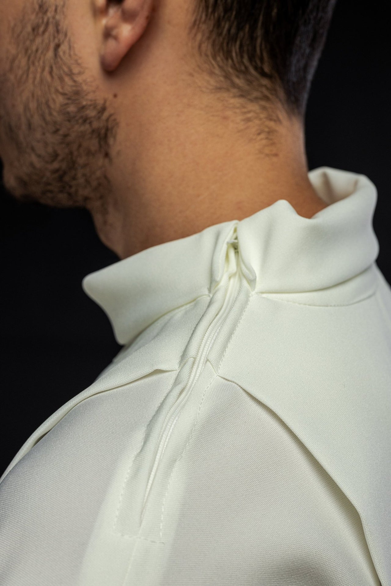 Alba z haftem mozaikowych Krzyży ecru