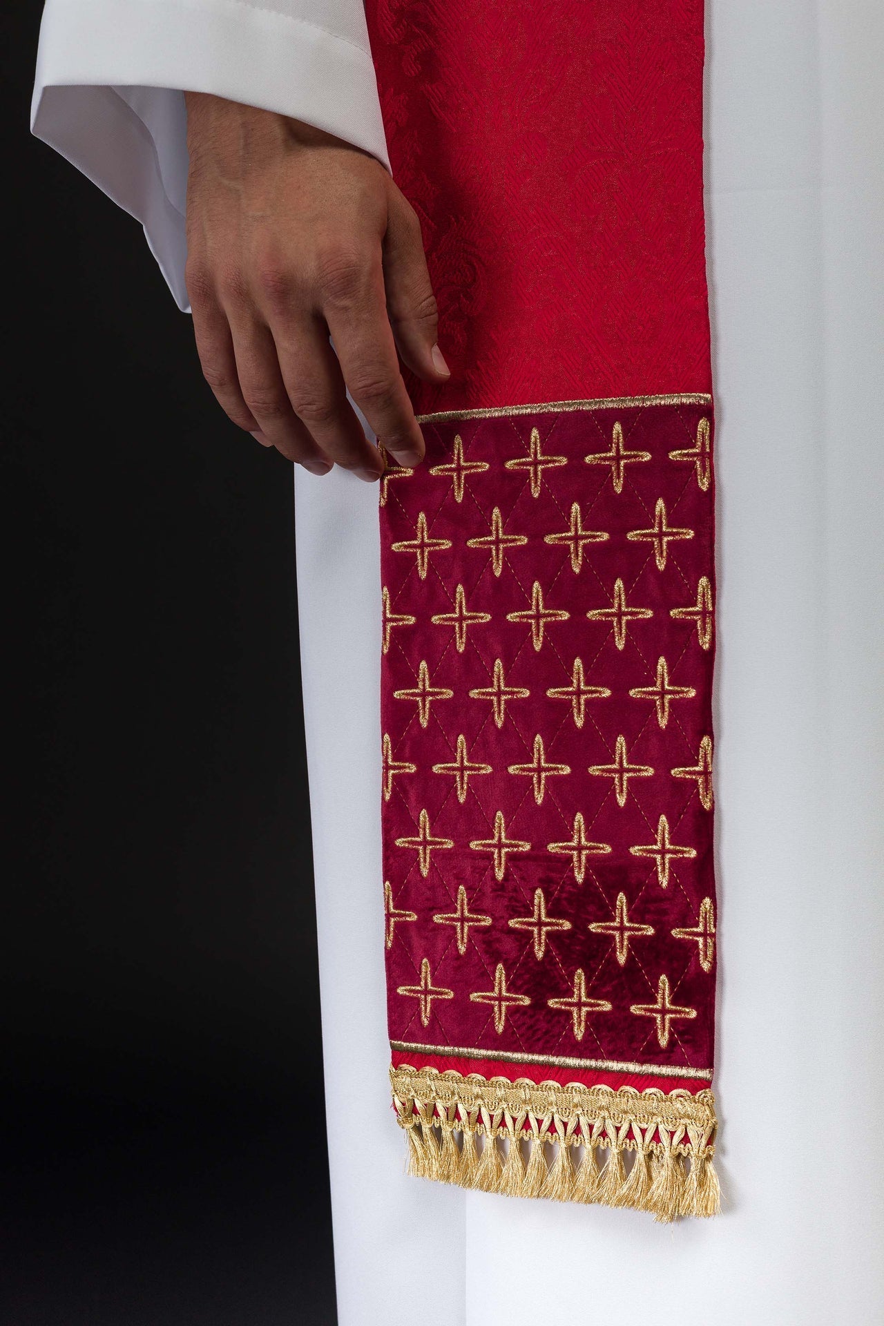Bestickte Jacquardstola mit Kreuzmotiven Rot - MESSGEWANDER.DE