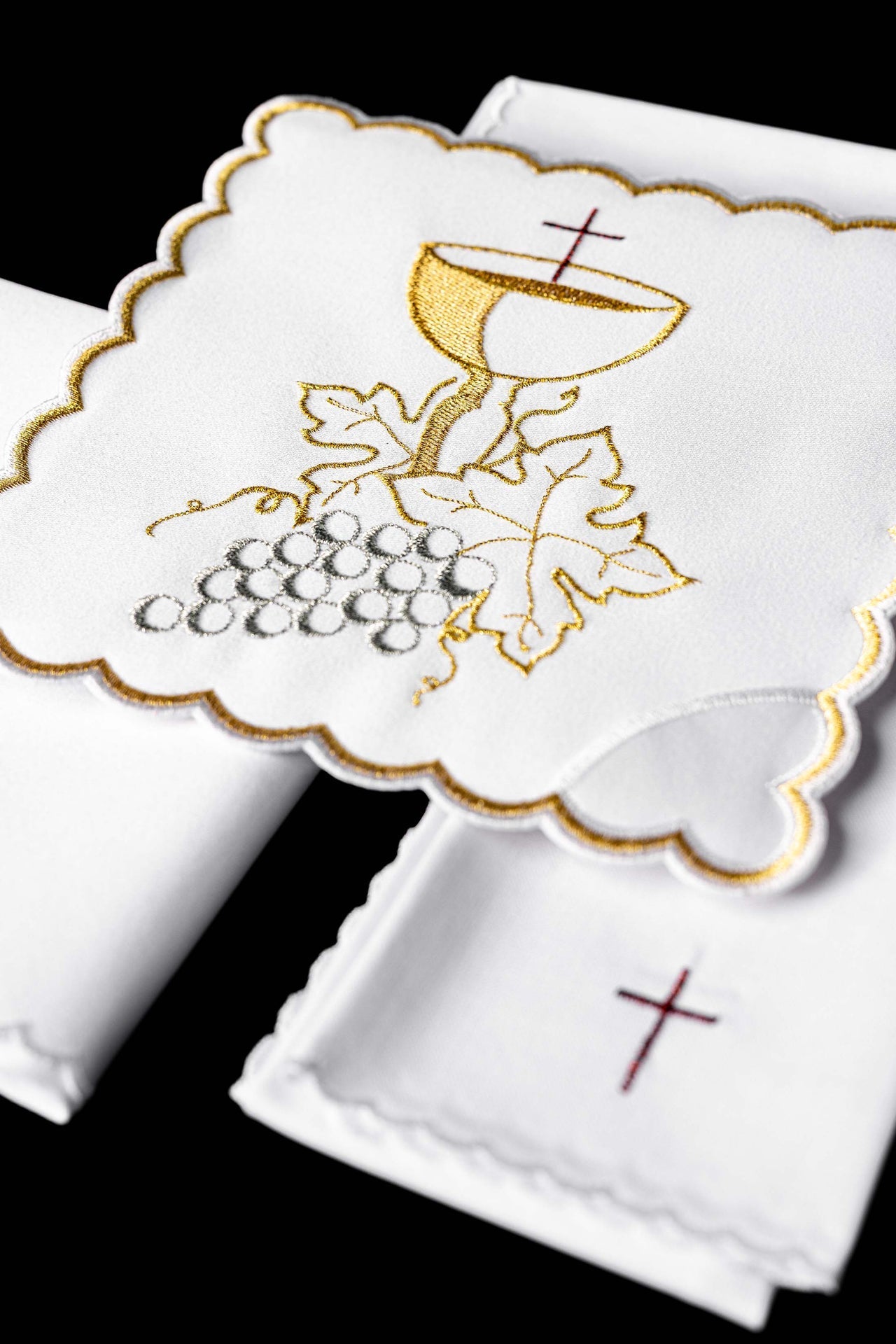 Bestickte Kelchgarnitur mit eucharistischem Motiv weiß - MESSGEWANDER.DE