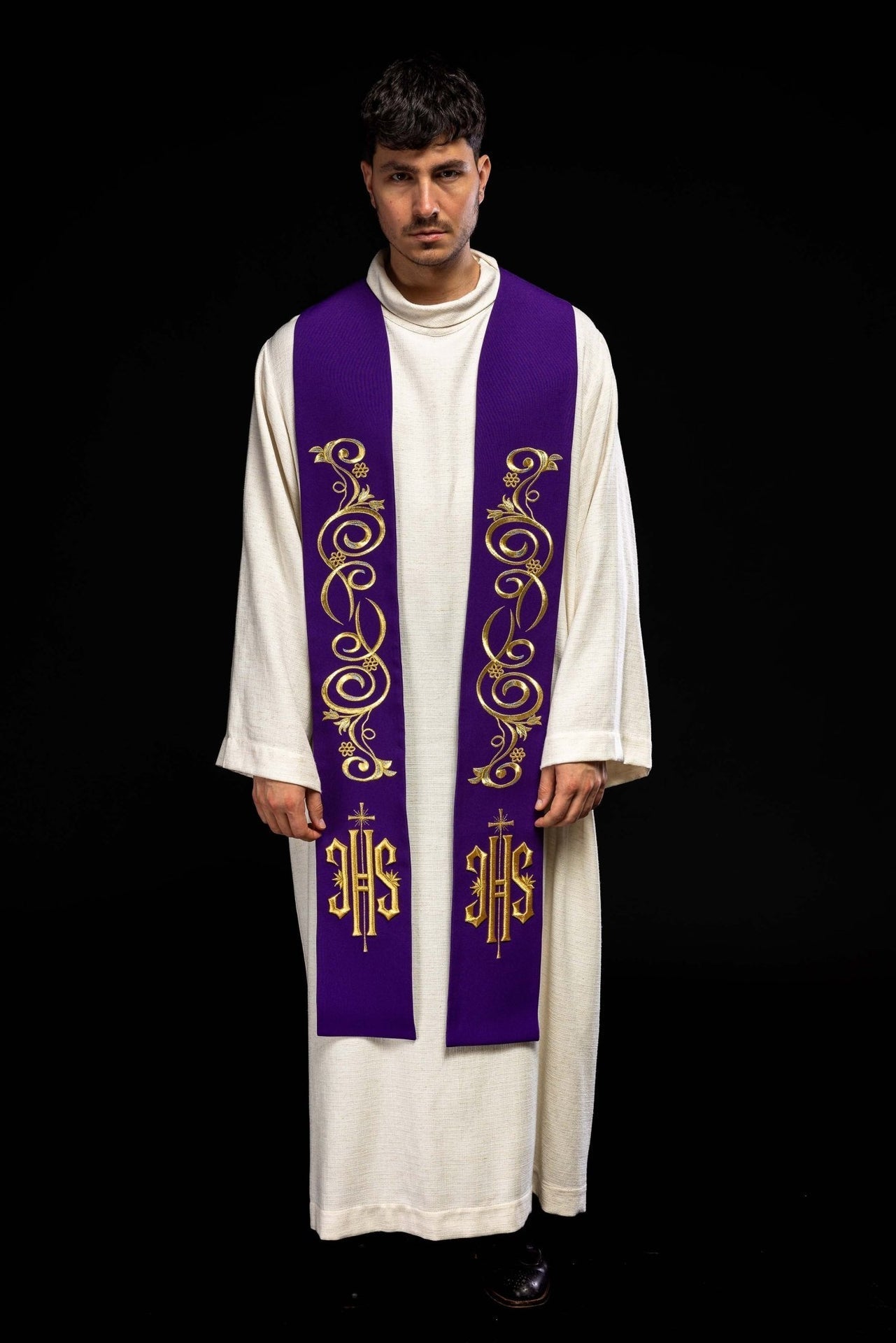 Bestickte Priesterstola IHS Violett - MESSGEWANDER.DE
