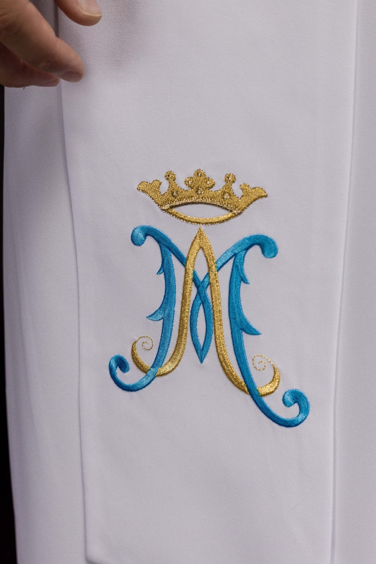 Bestickte weiße marianische Priesterstola - MESSGEWANDER.DE