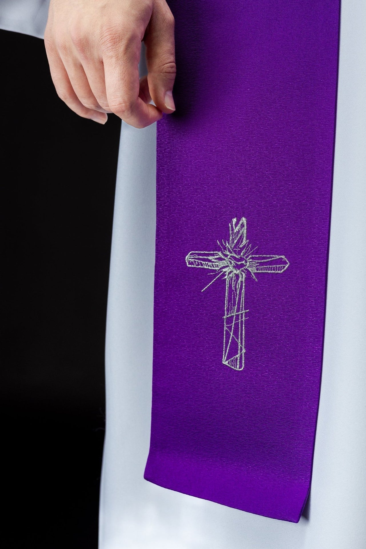 Gestickte Stola für die Fastenzeit mit Jesus - MESSGEWANDER.DE
