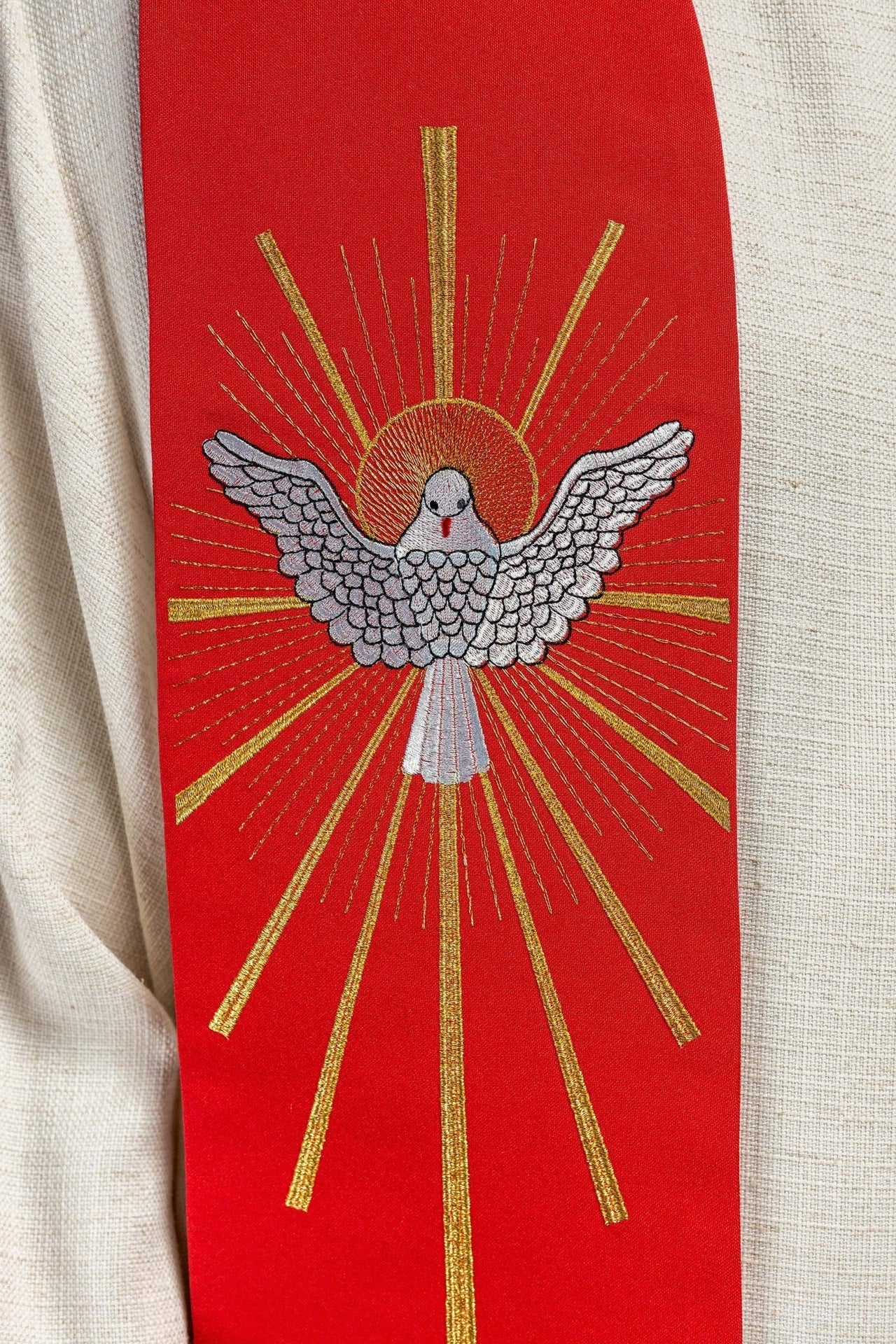 Gestickte Stola Heiliger Geist und Feuerzungen Rot - MESSGEWANDER.DE