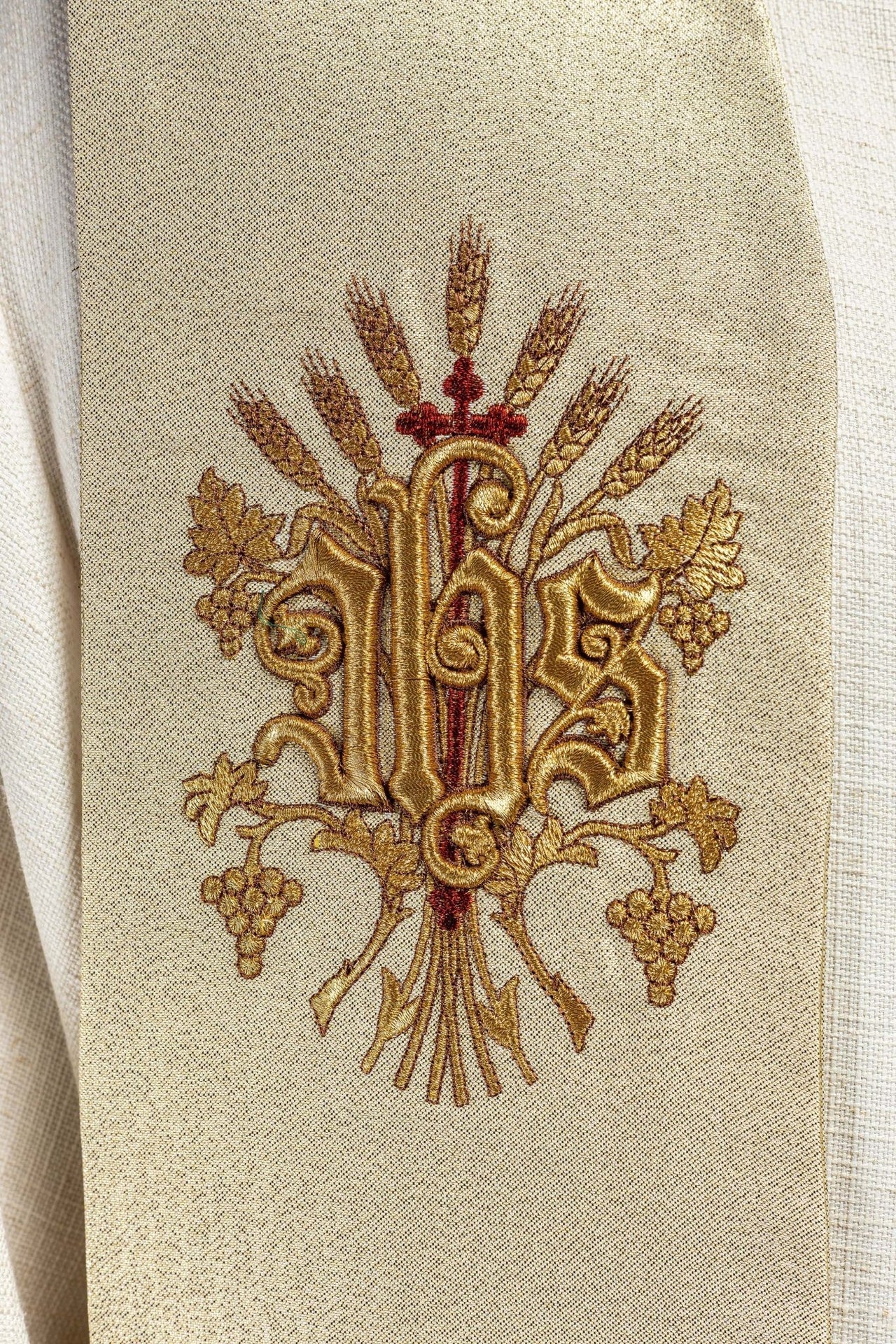 Goldene gestickte Priesterstola - MESSGEWANDER.DE