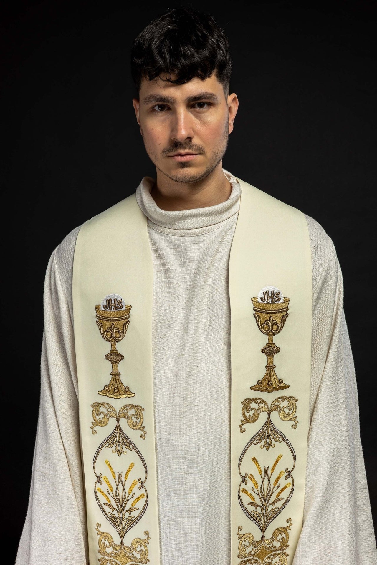 Kelch mit Stola für den Priester IHS ecru - MESSGEWANDER.DE