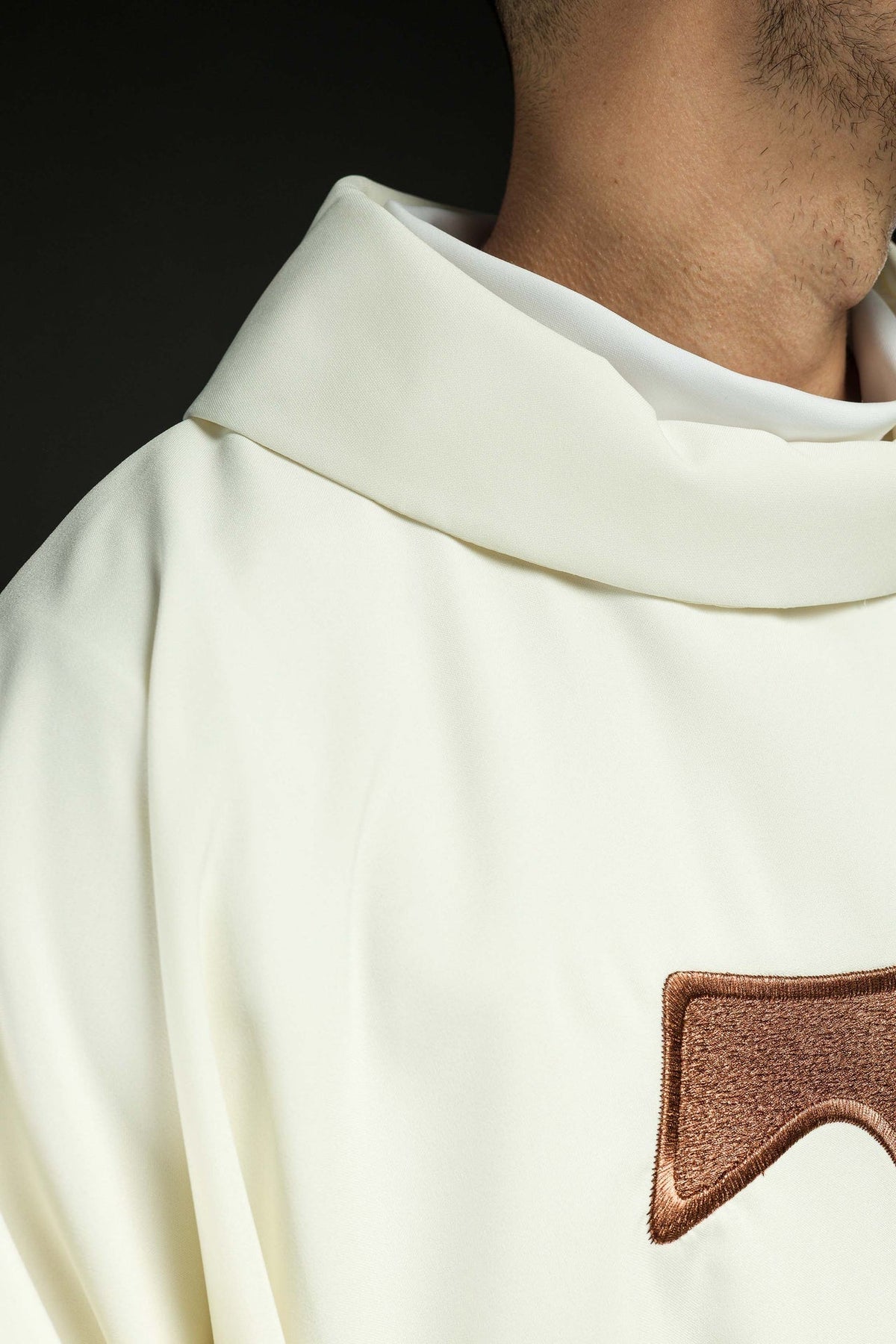 Liturgisches Messgewand mit franziskanischem Kreuz - MESSGEWANDER.DE