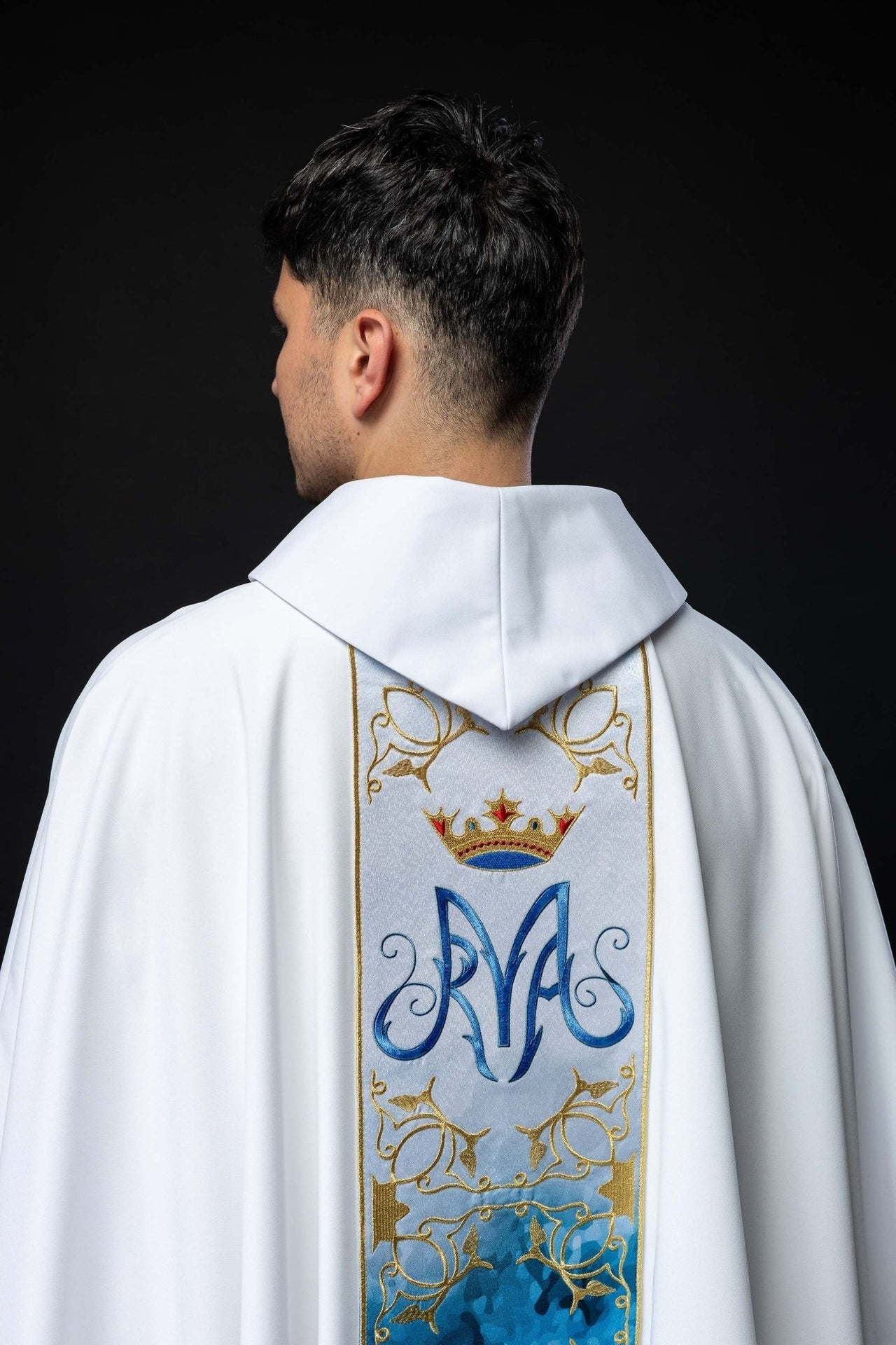Marianisches liturgisches Messgewand mit besticktem und sublimiertem Gürtel - MESSGEWANDER.DE