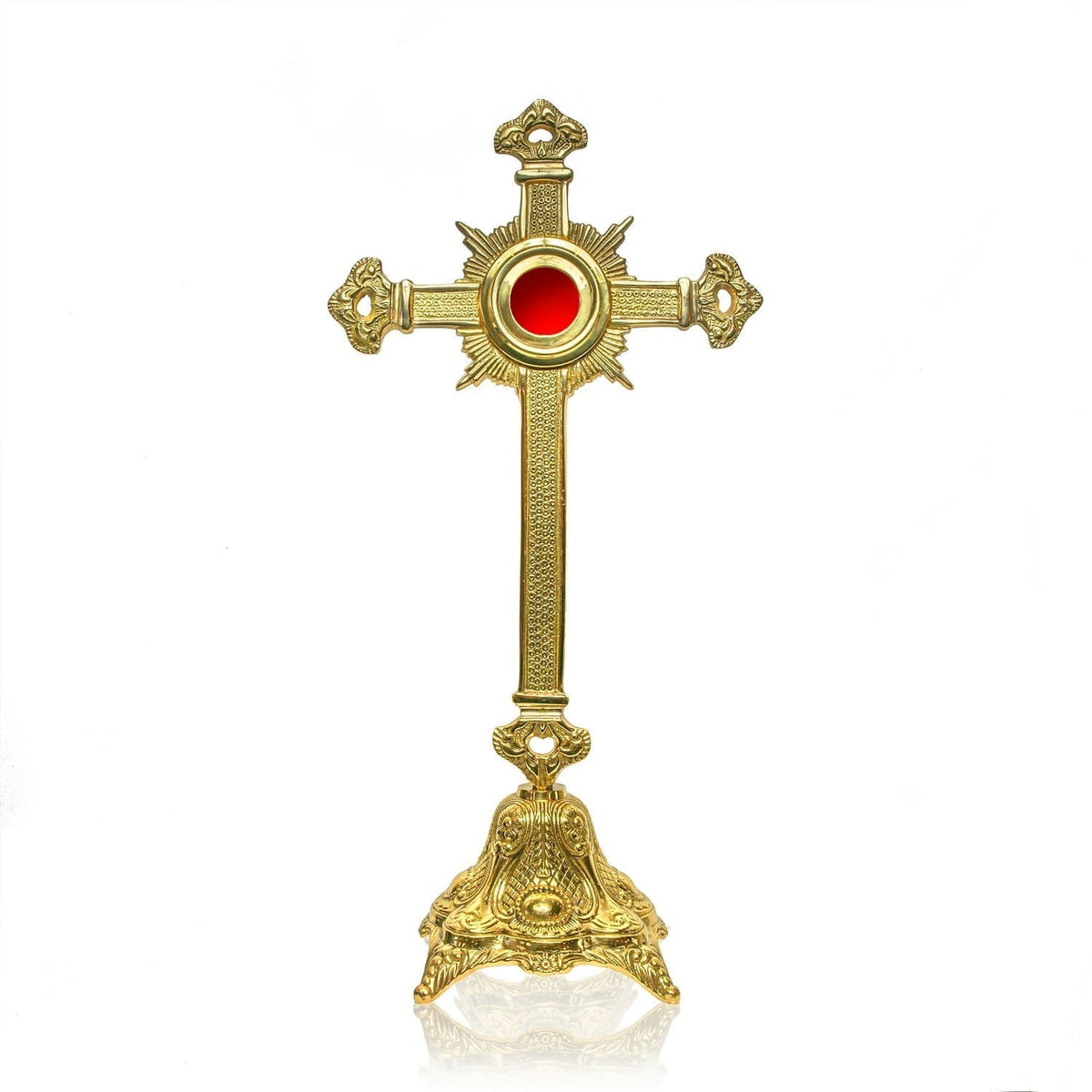 Reliquiar - Kreuz - Messing in Frontalansicht mit rotem Reliquienfenster und reich verzierter Fassung