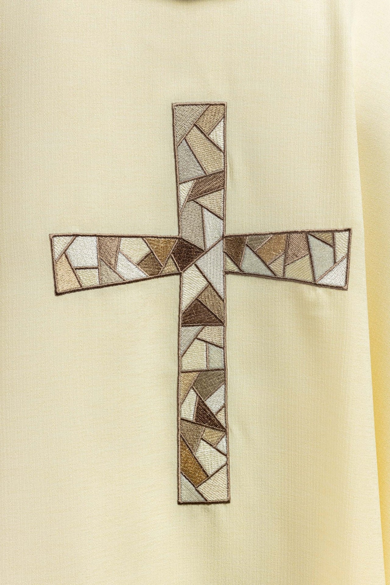 Ornat haftowany Krzyż ecru