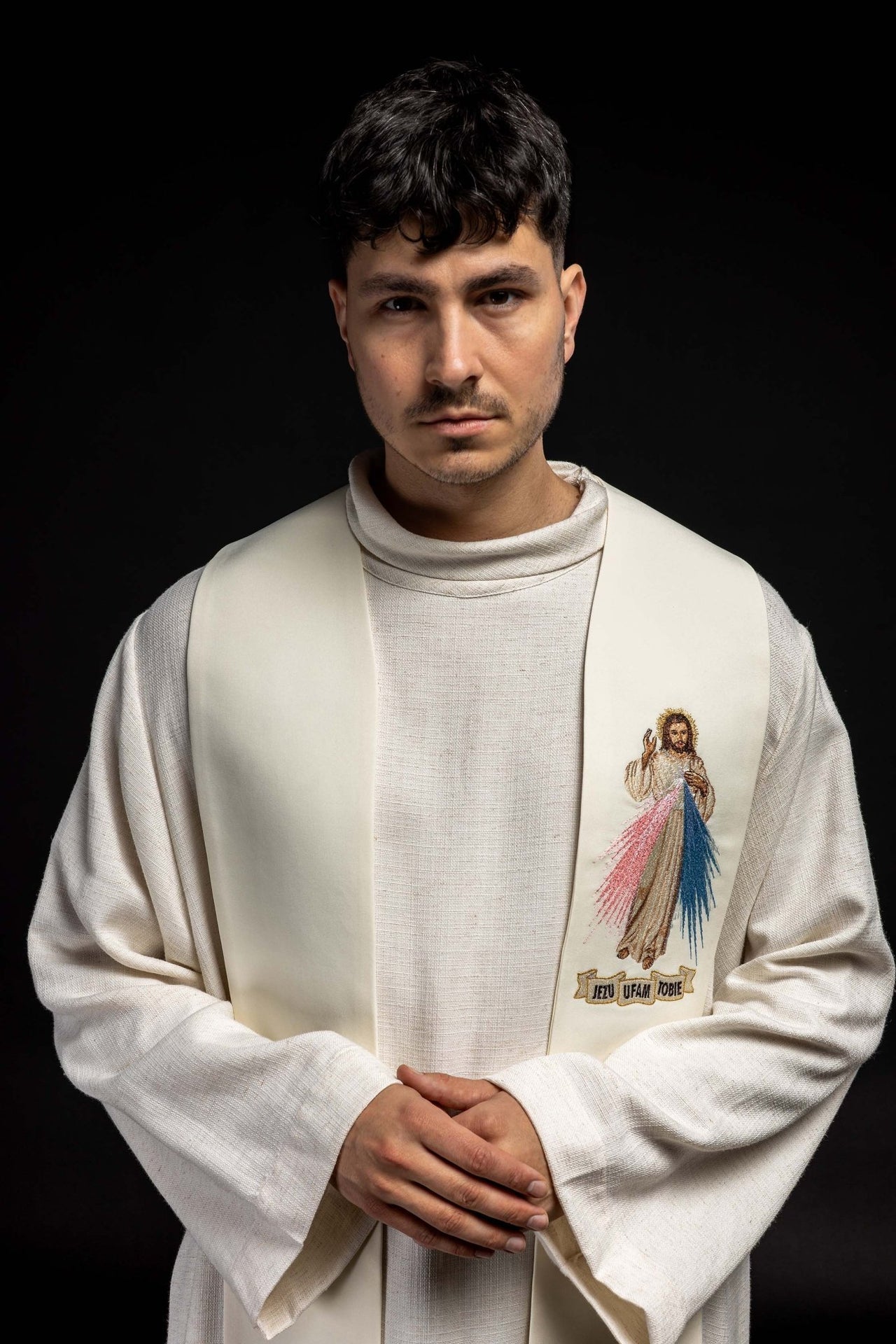 Priesterliche Stola Barmherziger Jesus, Jesus ich vertraue auf dich ecru - MESSGEWANDER.DE