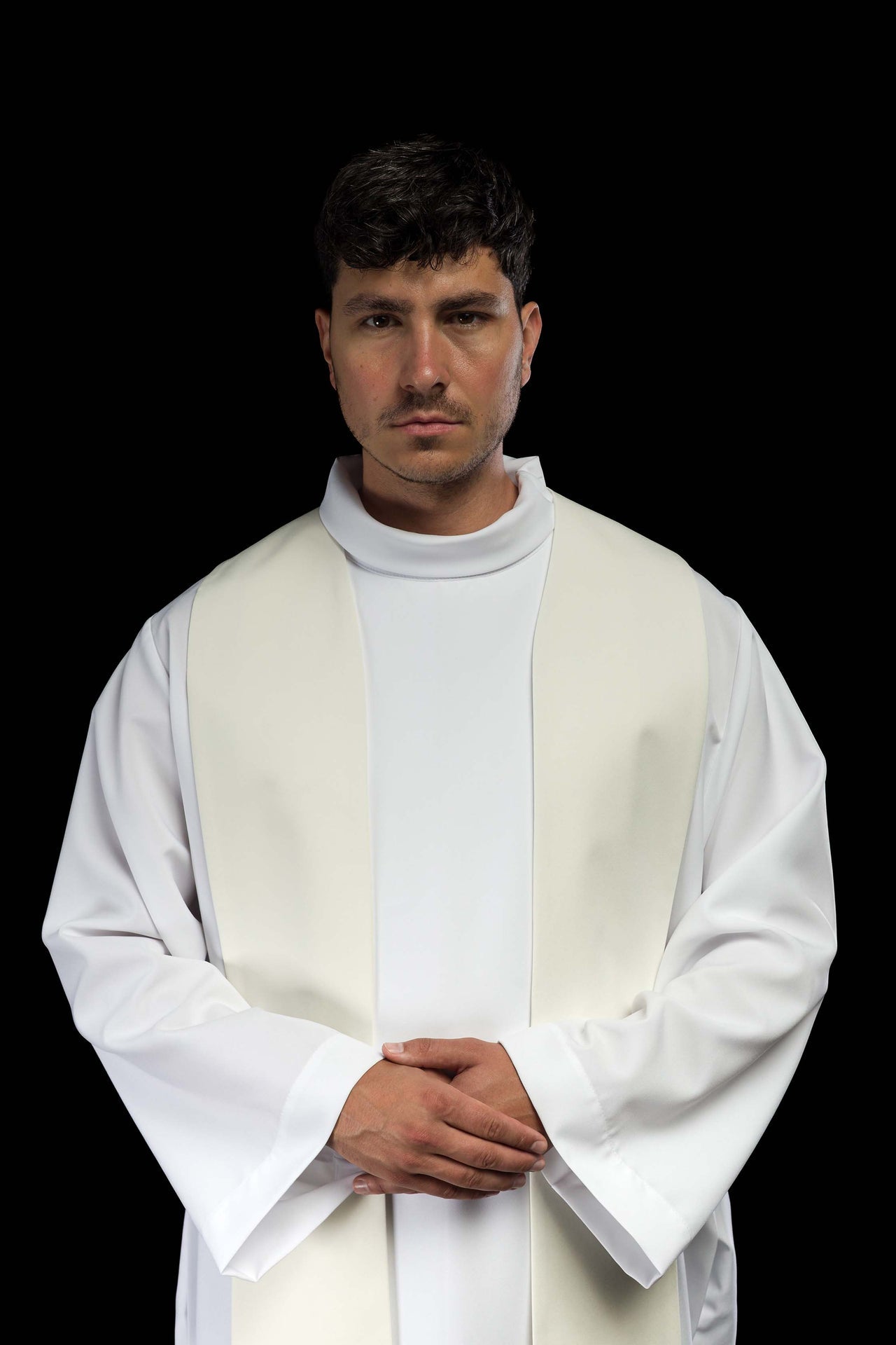 Priesterstola mit Stickerei von Kreuz und Lamm - MESSGEWANDER.DE