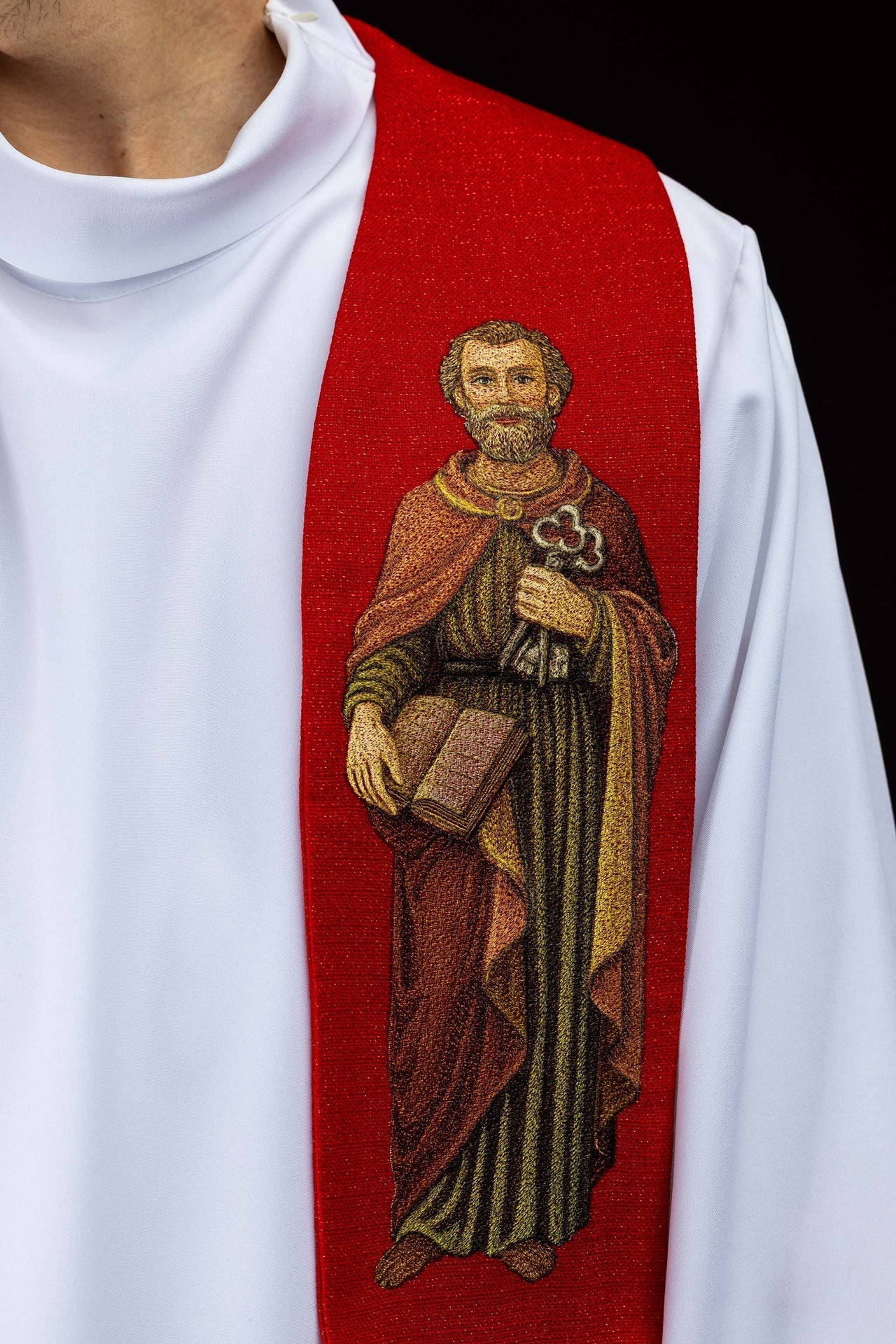 Reich bestickte Stola mit der Darstellung der Heiligen Petrus und Paulus - MESSGEWANDER.DE