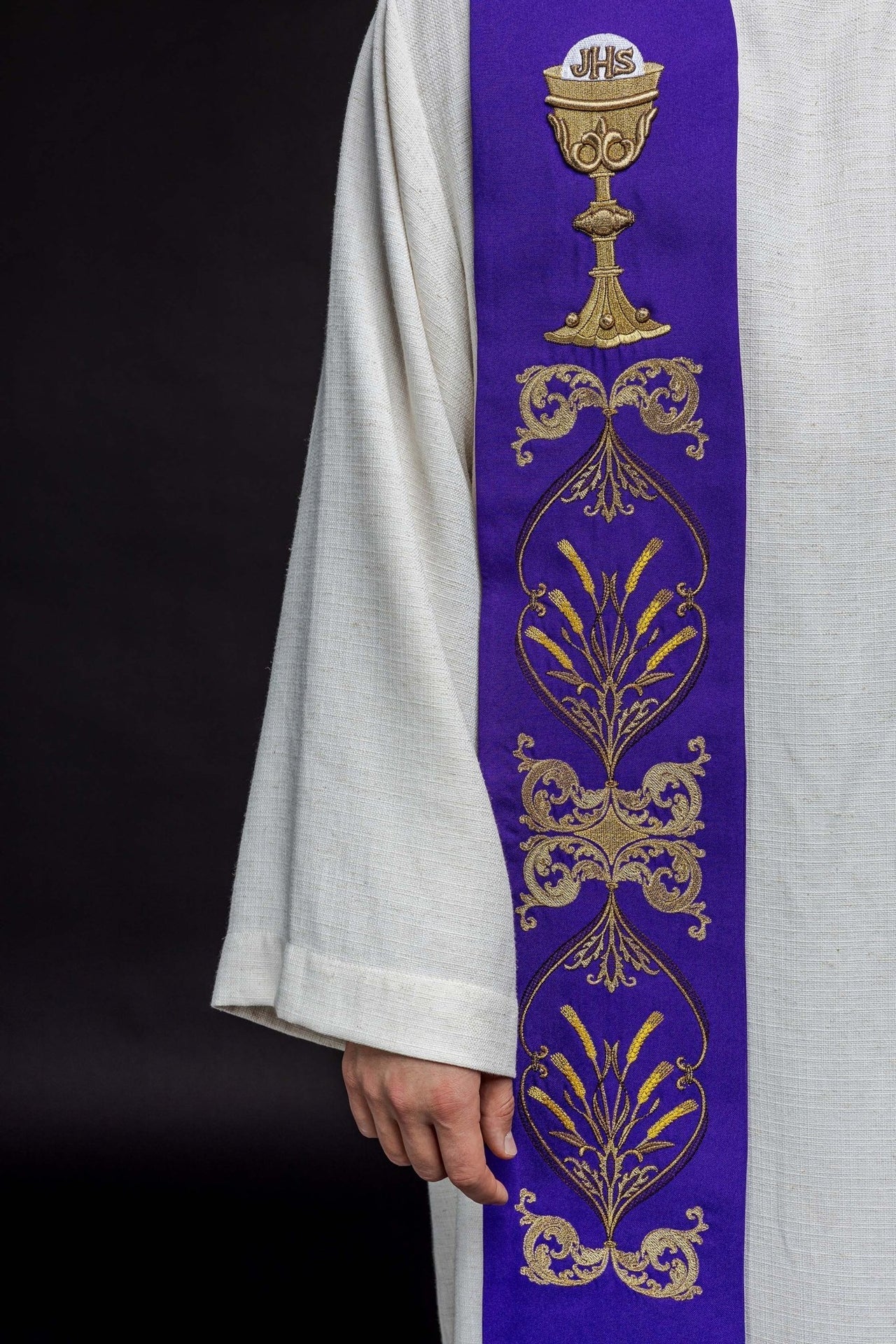 Stola des Priesters violetter Kelch IHS - MESSGEWANDER.DE