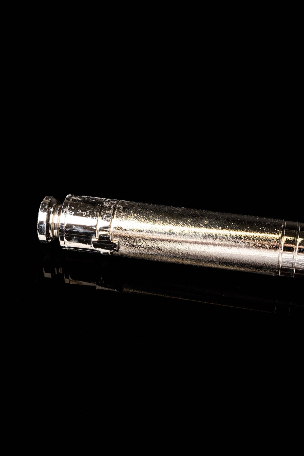 Großes liturgisches Aspergill aus Metall, 15 cm
