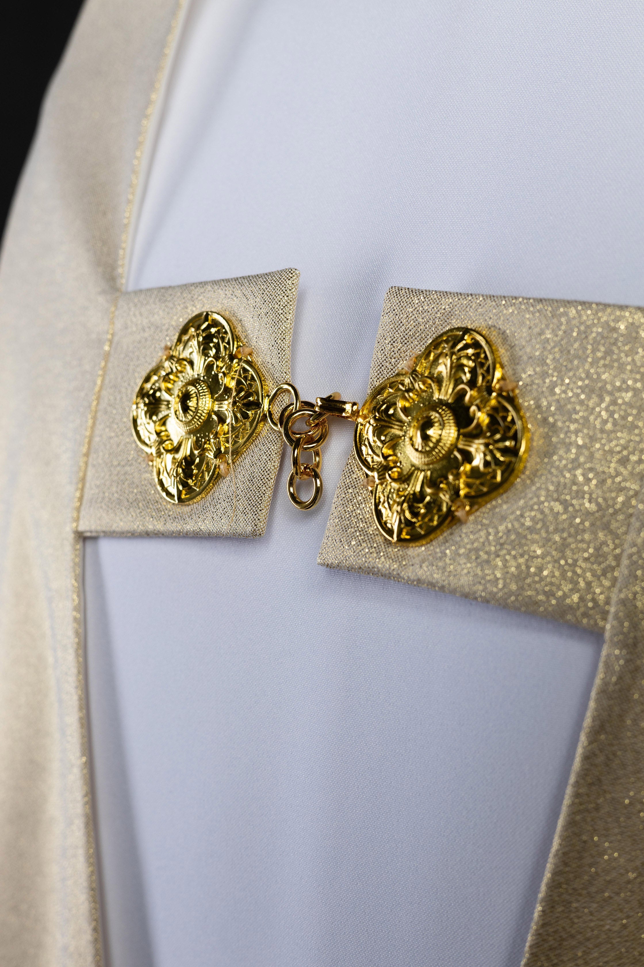 IHS bestickter liturgischer Schleier in Gold