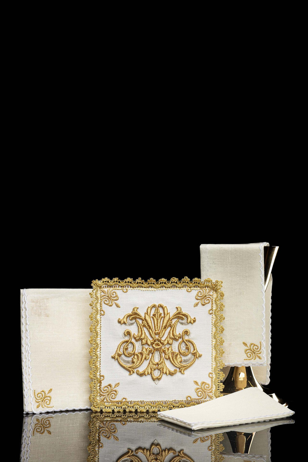 Marianischer bestickter Kelch Leinen Goldverzierungen LEN