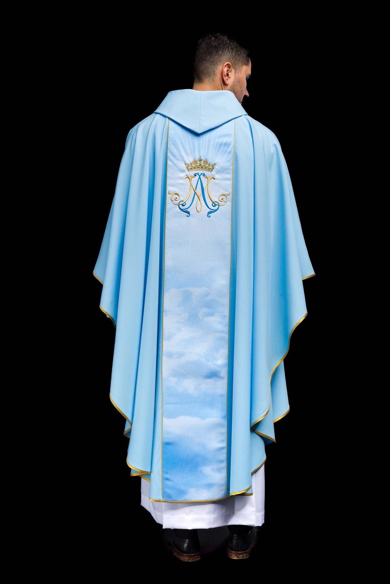 Blaues liturgisches Messgewand mit sublimiertem und besticktem Gürtel