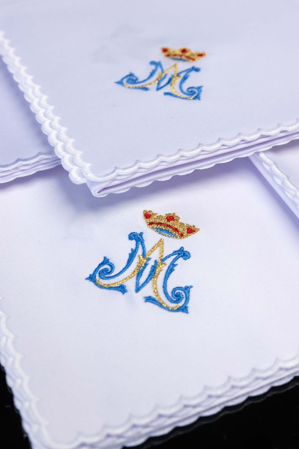 Liturgische Corporalia mit Marienstickerei, 5er-Set