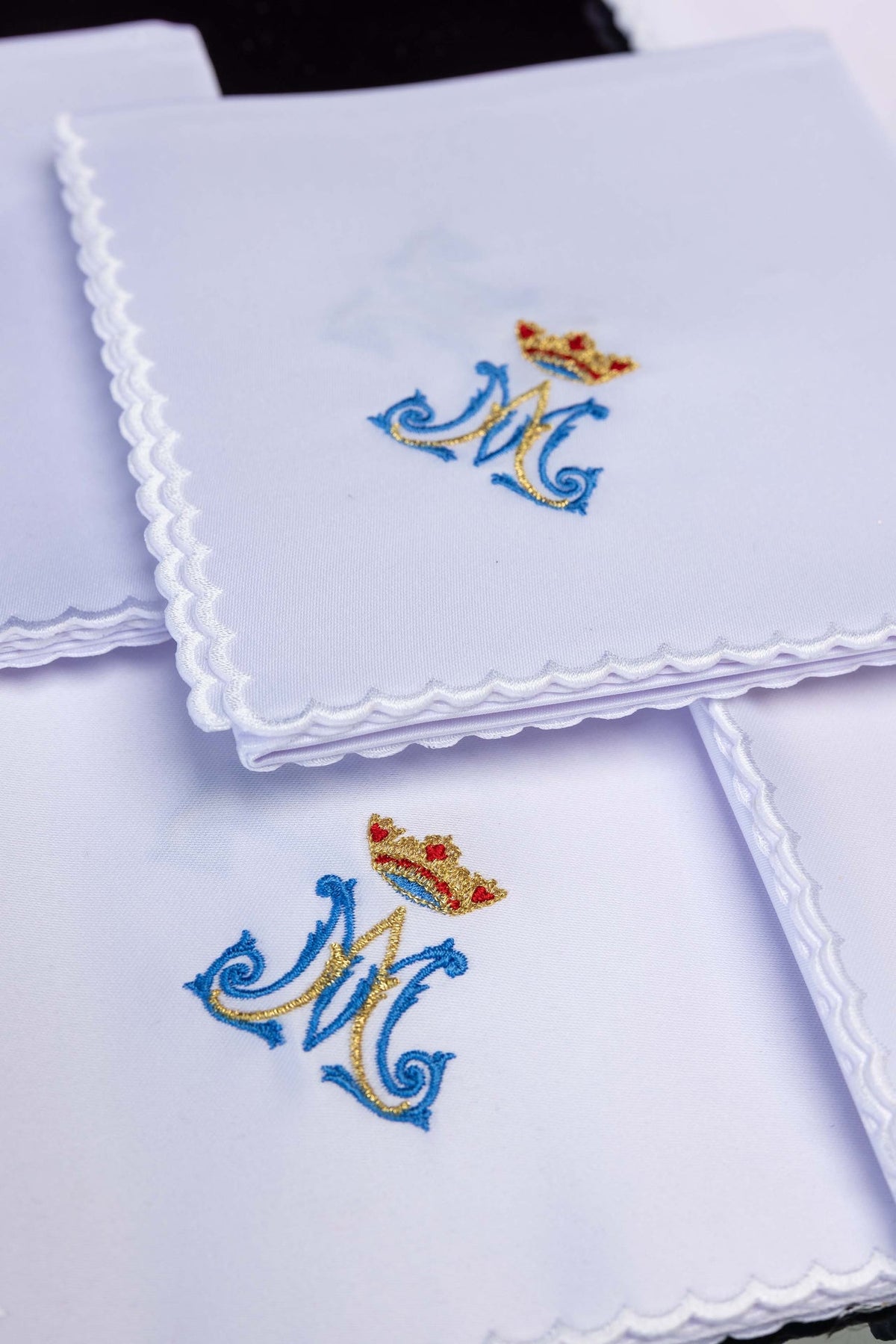 Liturgische Corporalia mit Marienstickerei, 5er-Set