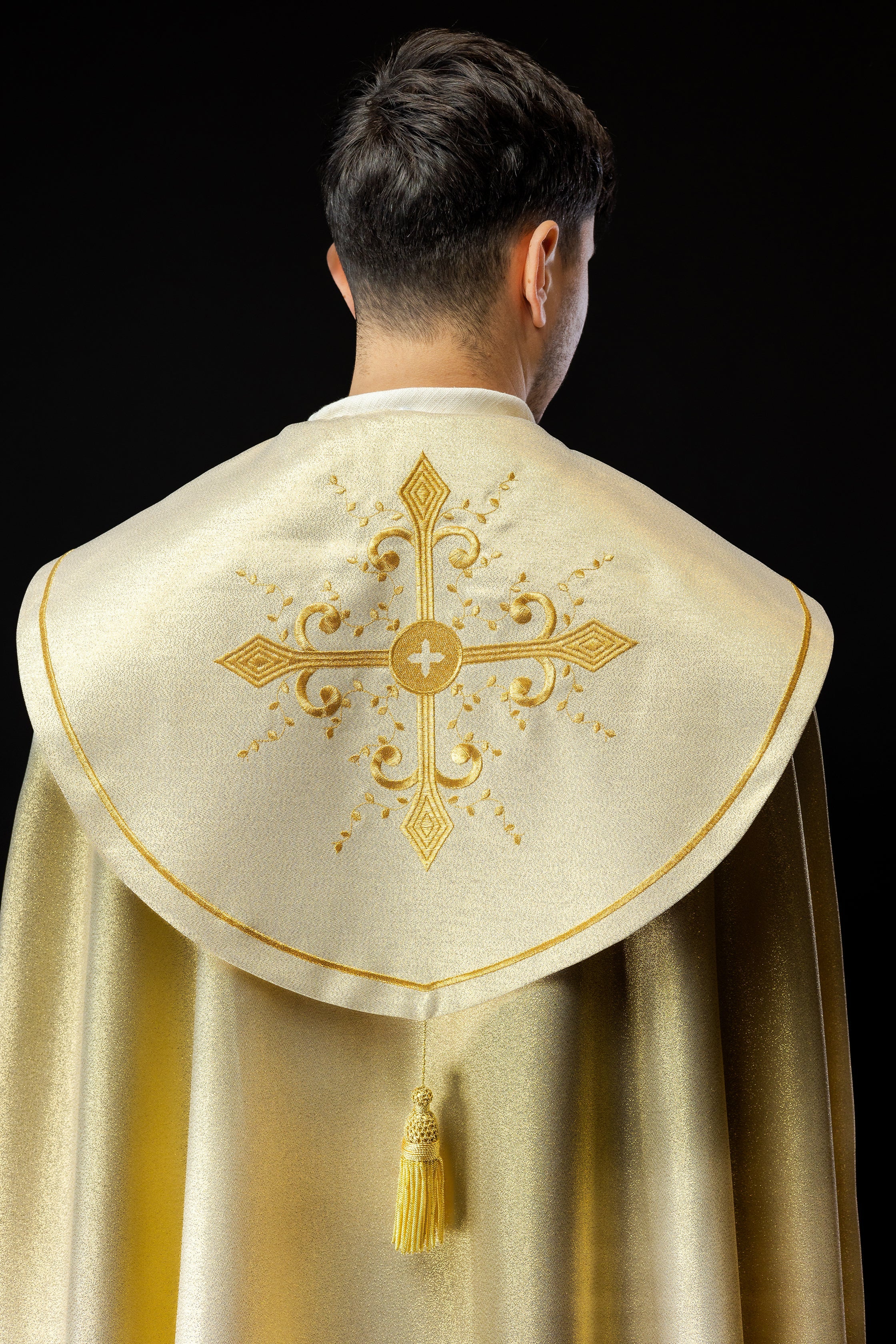 Kapa liturgiczna haftowana złota - ORNATY.PL