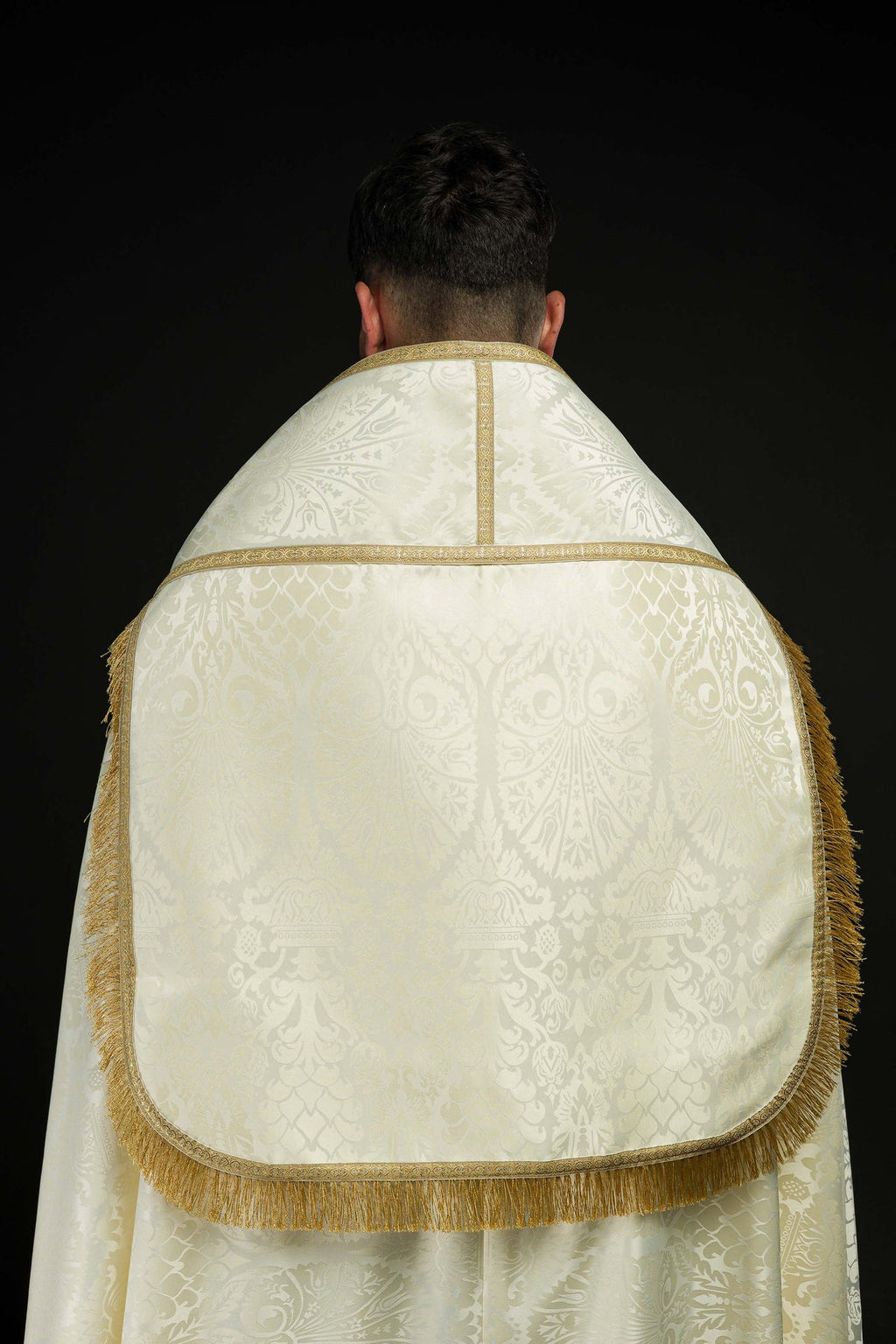 Żakardowa kapa rzymska gładka Ecru - ORNATY.PL