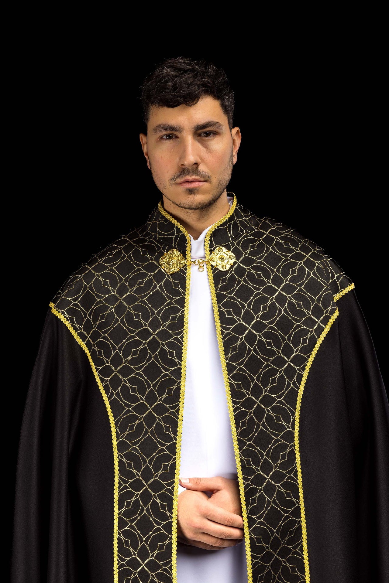 Kapa haftowana ozdobiona tkanina żakardowa czarna - ORNATY.PL