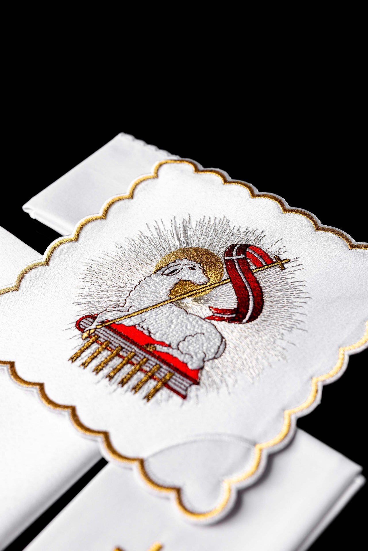 Bestickter Kelch Leinen Lamm