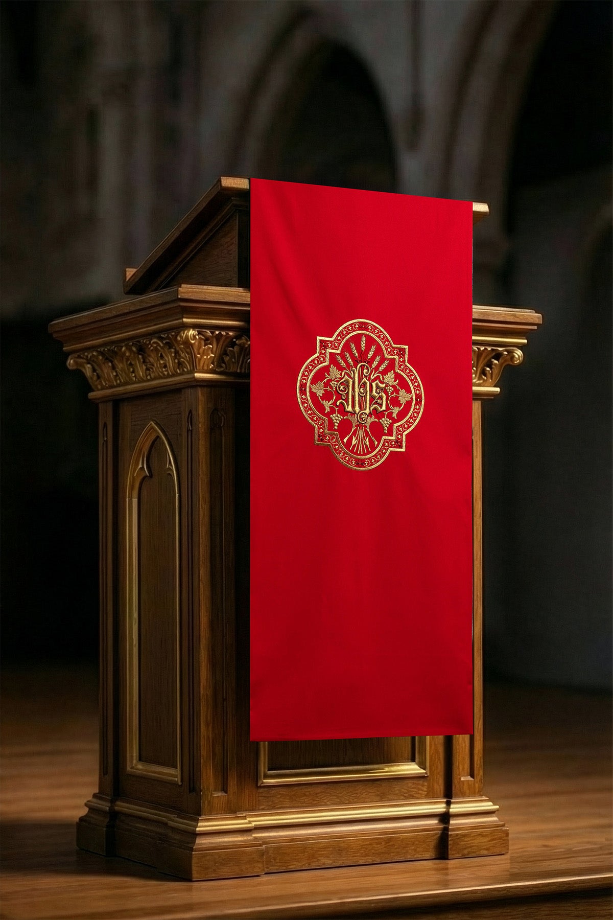 Rot goldbestickte Lektionar-Serviette JHS