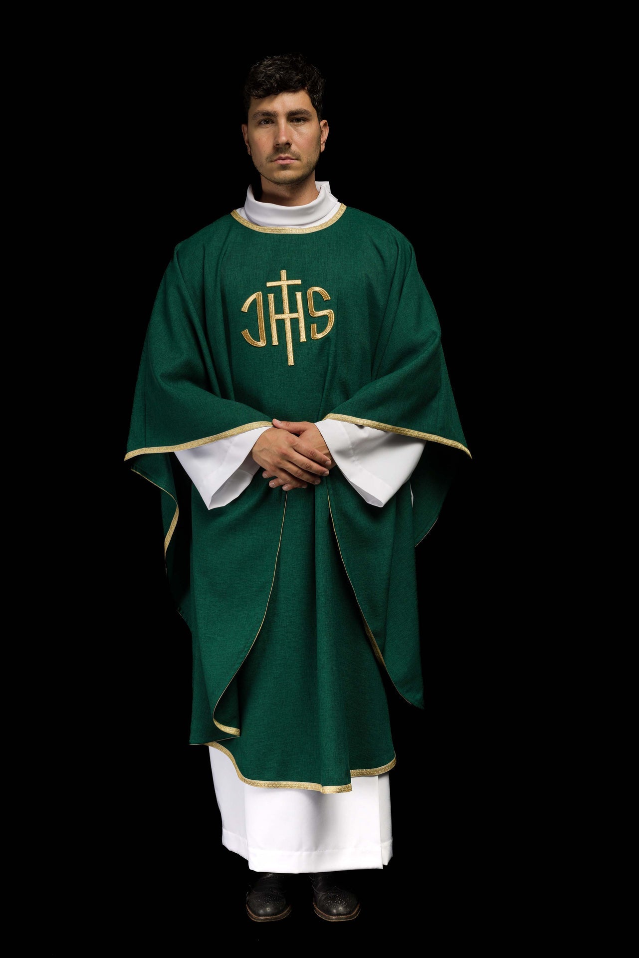 Zielony ornat liturgiczny z złotym haftem IHS - ORNATY.PL