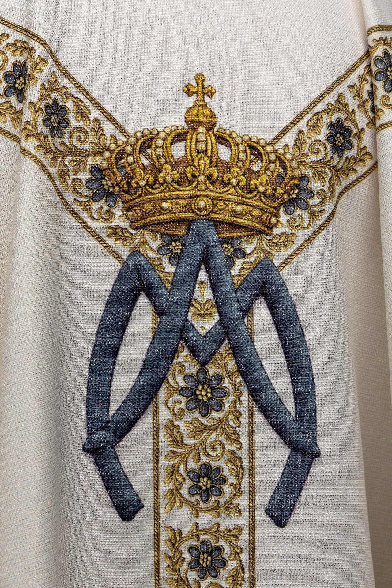 Bedruckte Kasel mit dem Bildnis Unserer Lieben Frau von Lourdes