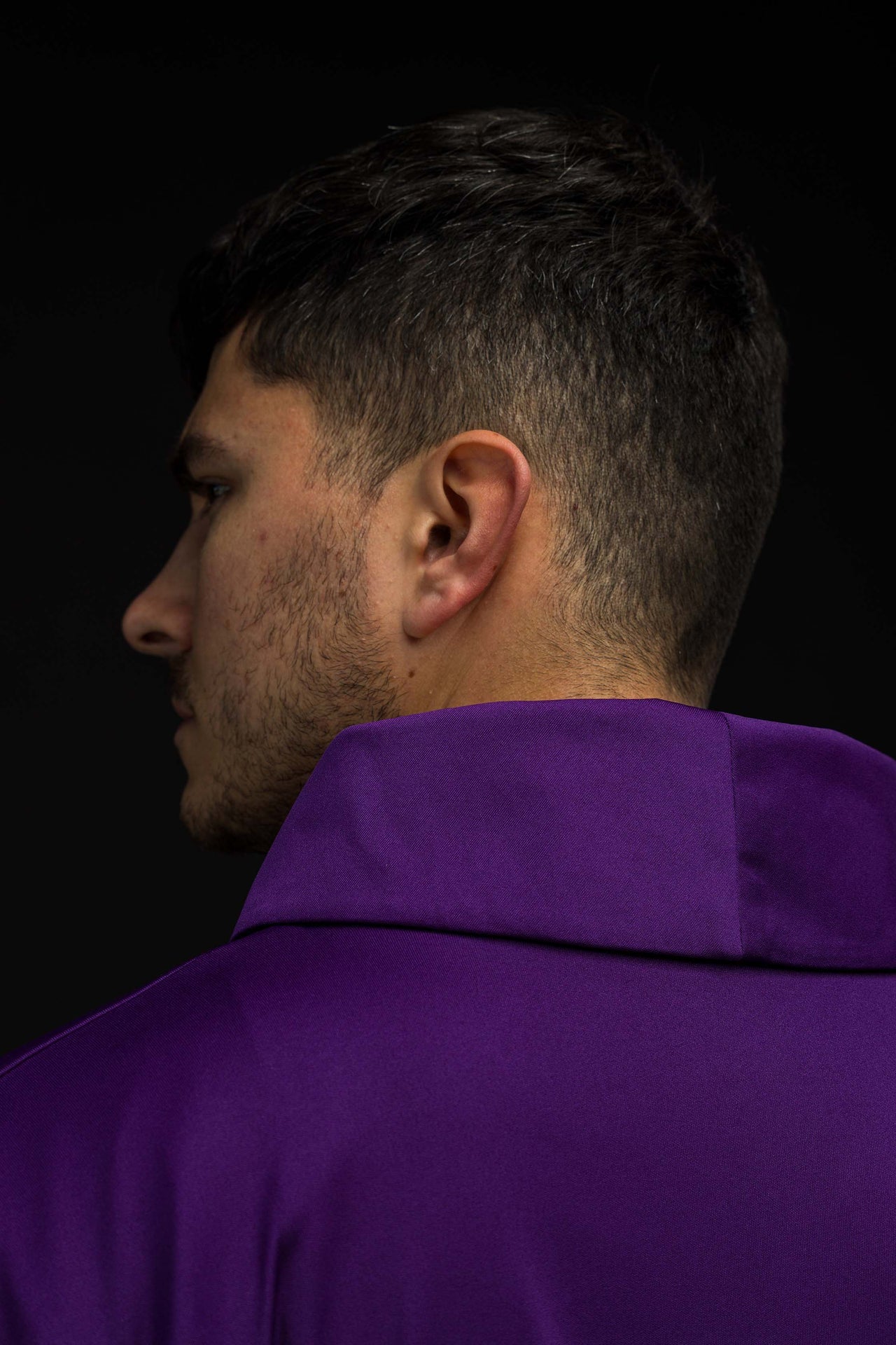 Messgewand besticktes Kreuz lila leicht gestrickt SACROLITE