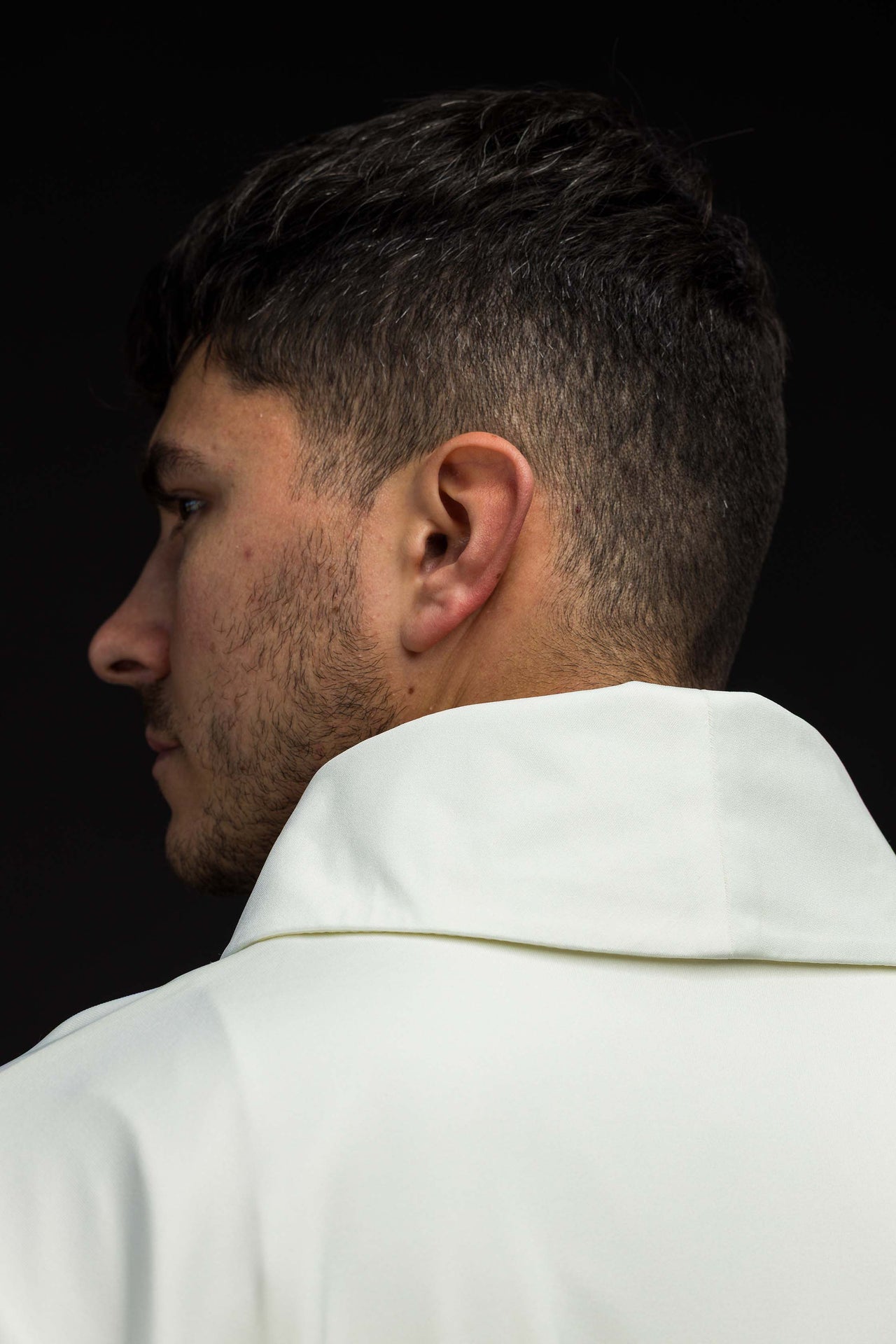 Ornat haftowany z IHS lekka dzianina SACROLITE - ORNATY.PL