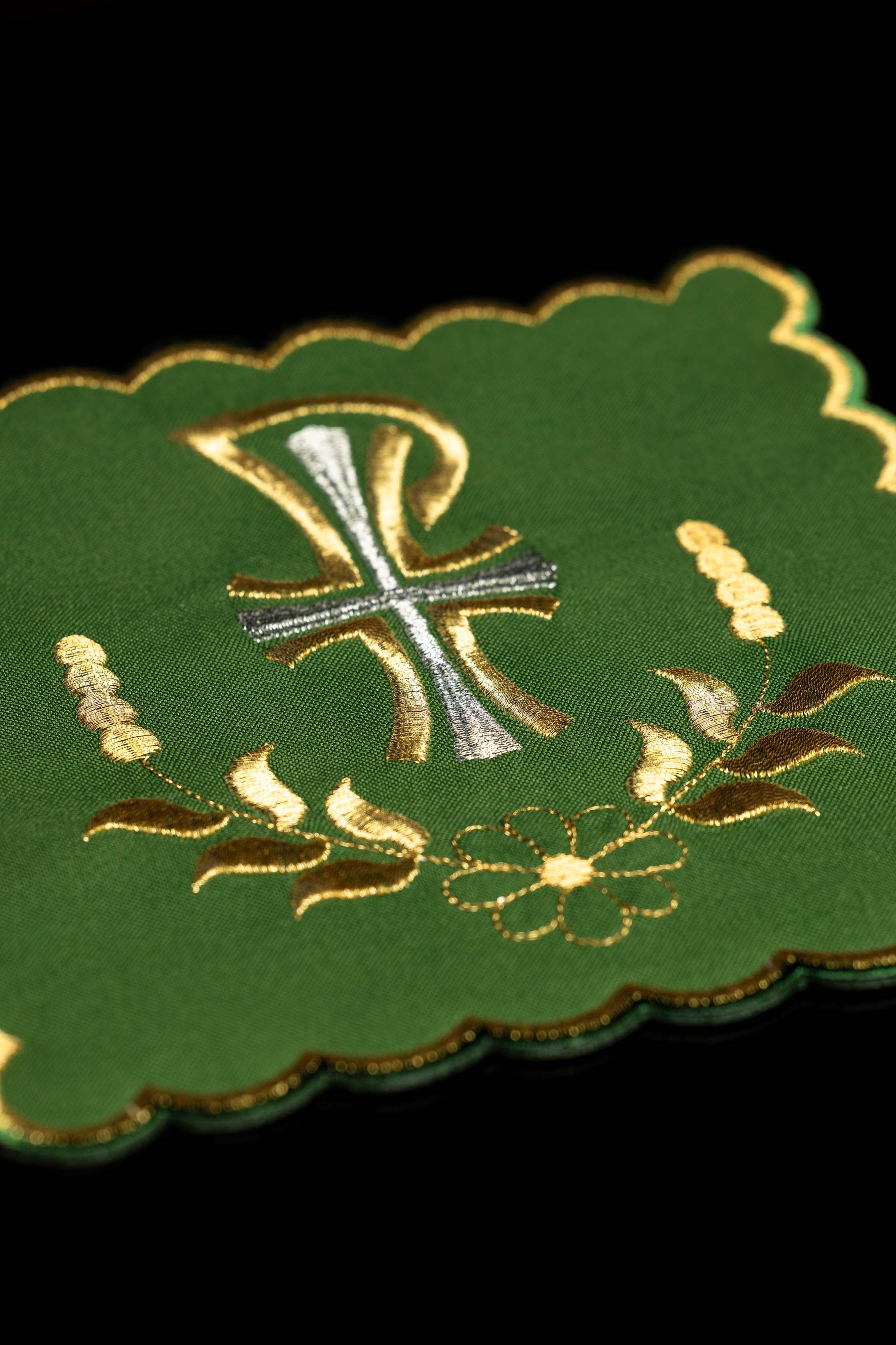 Set von Kelchpallen mit PAX-Symbol in vier liturgischen Farben