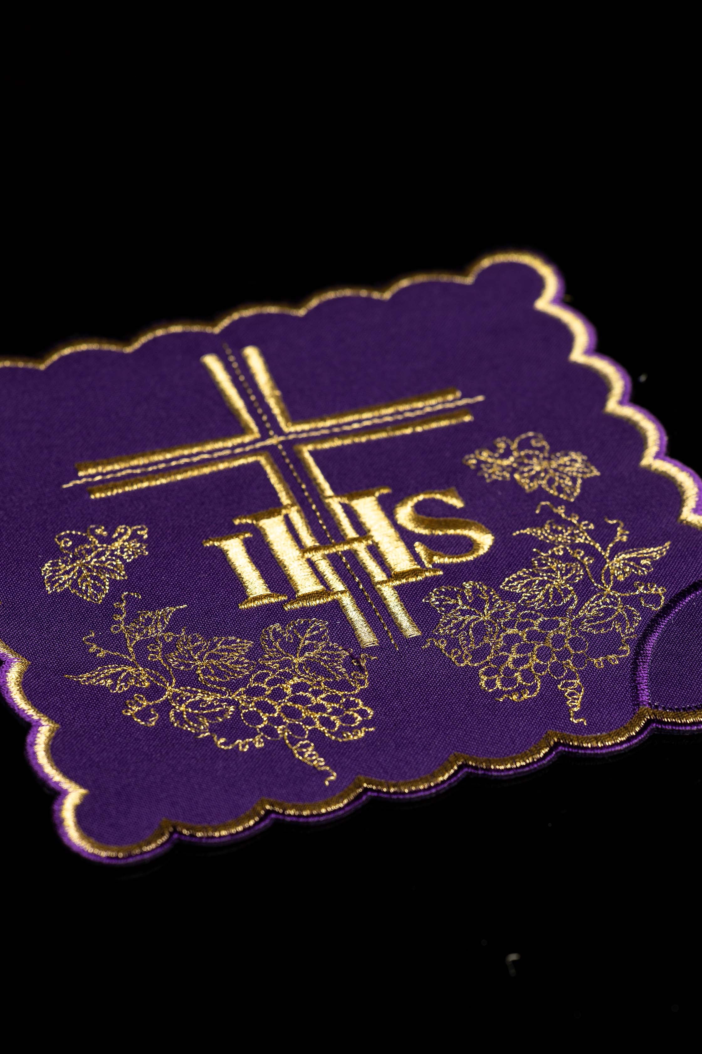 Set von Kelchpallen mit IHS-Symbol in vier liturgischen Farben