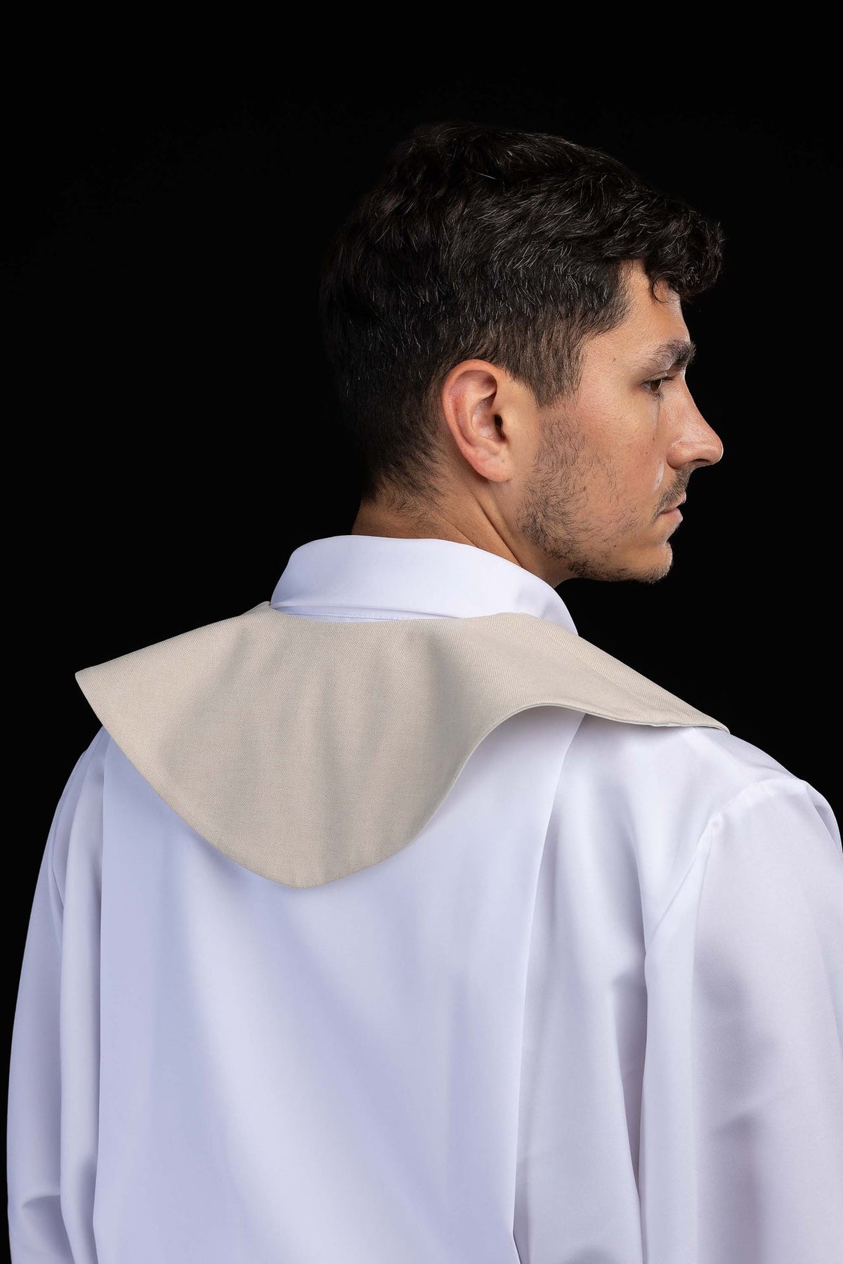 Lektorenpallium in Ecru mit Marienmotiv