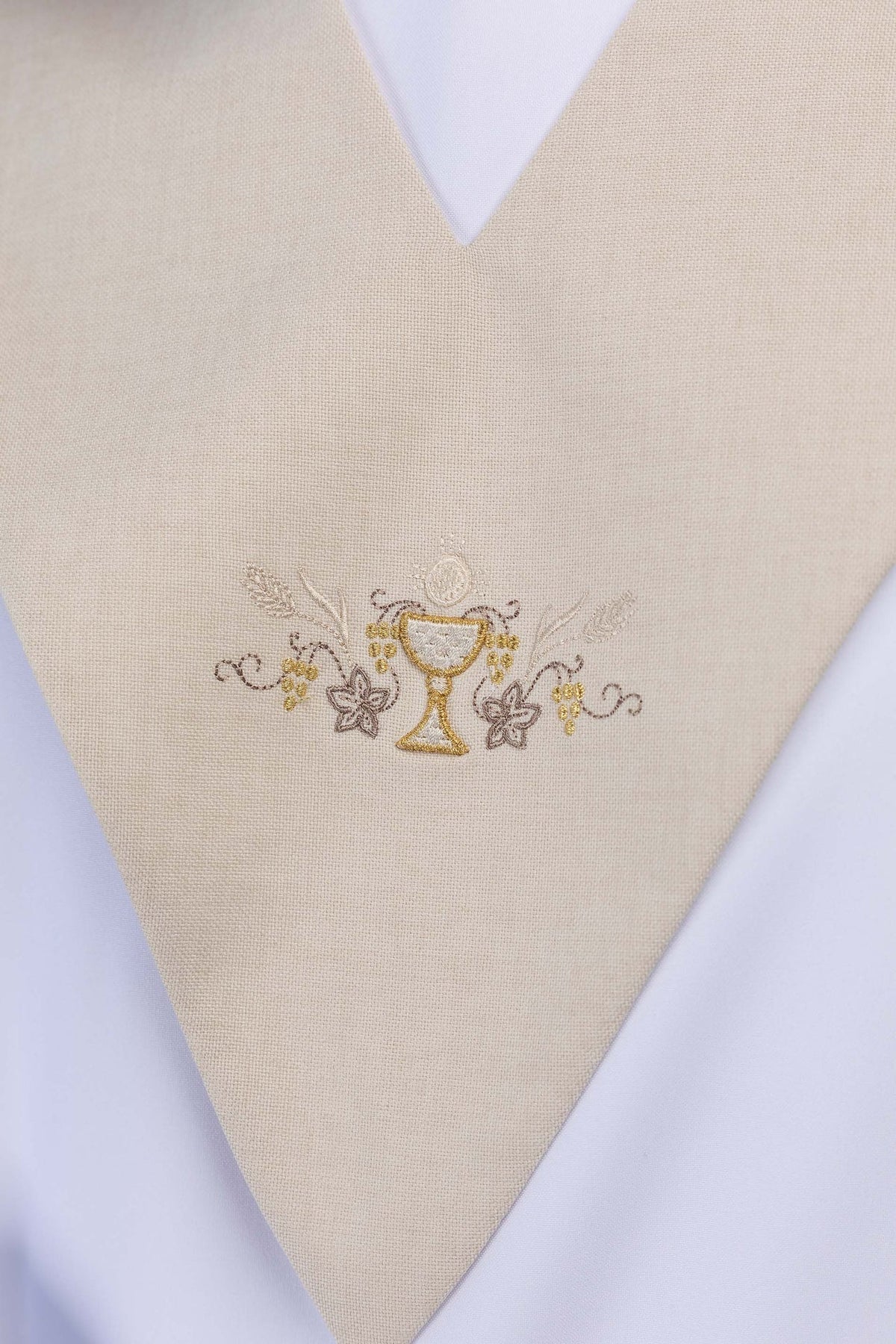 Lektorenschultervelum mit Stickerei eines eucharistischen Kelchs