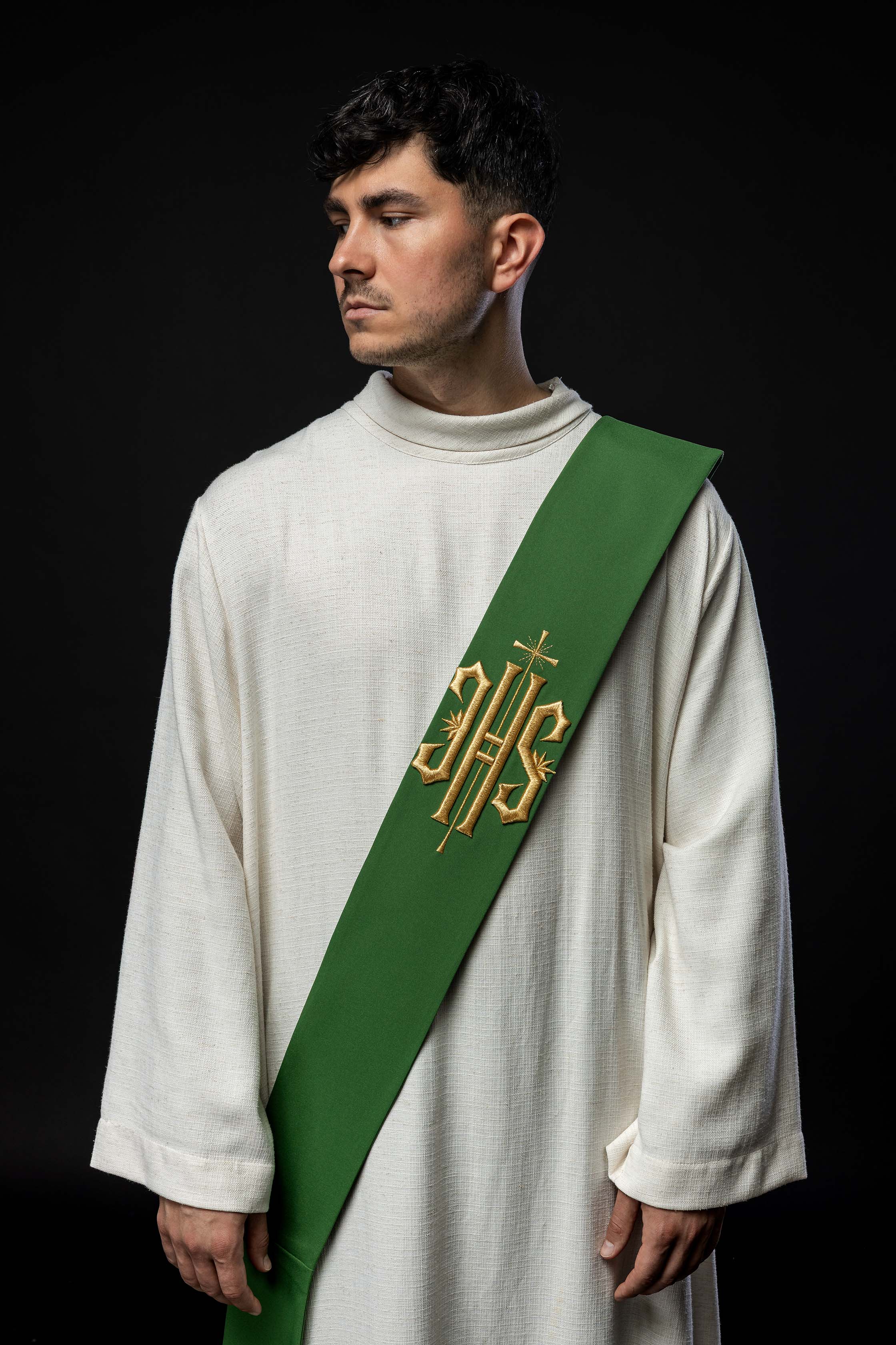 Diakonatsstola mit gesticktem IHS und Kreuz