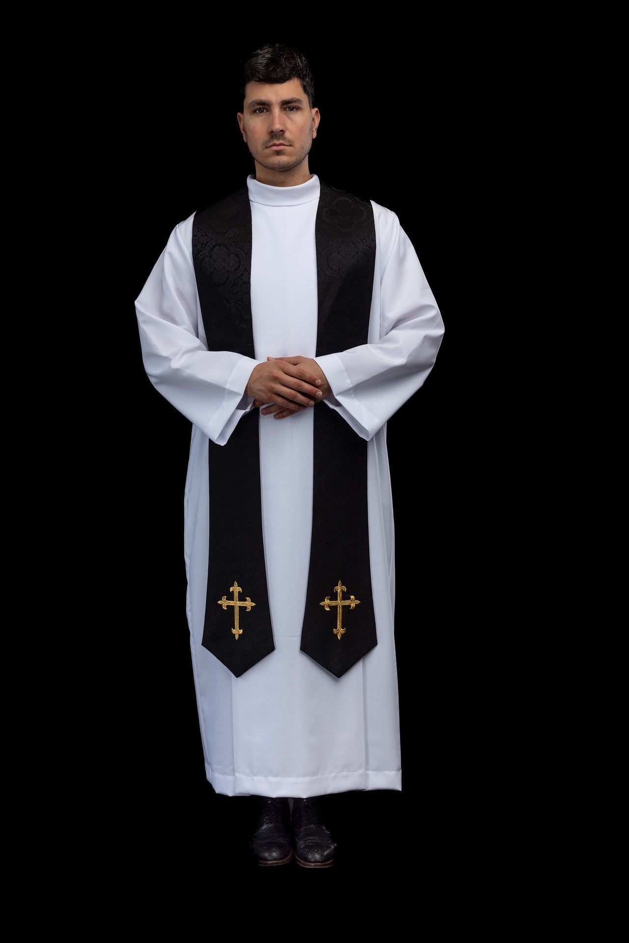 Bestickte Stola mit Kreuzmotiv schwarzer Jacquardstoff