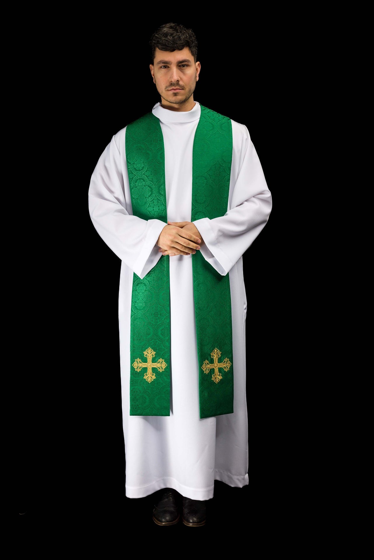 Stuła haftowana z motywem Krzyża zielona tkanina żakardowa - ORNATY.PL