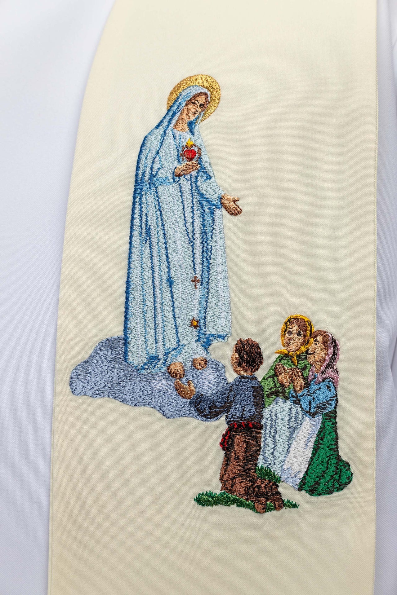 Bestickte Stola mit Darstellung Unserer Lieben Frau von Fatima