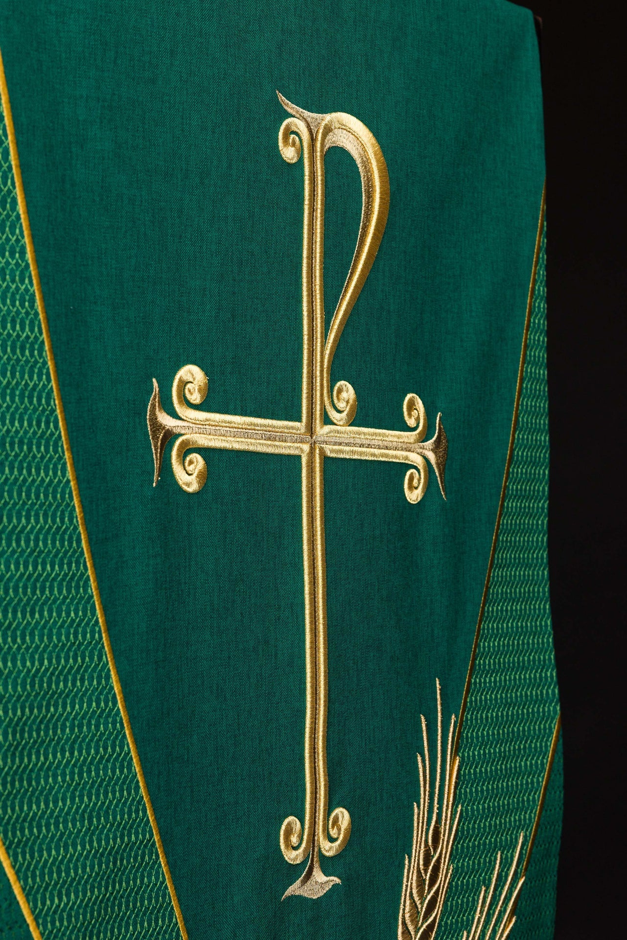 Serweta na lektorium z haftem PAX zielona - ORNATY.PL